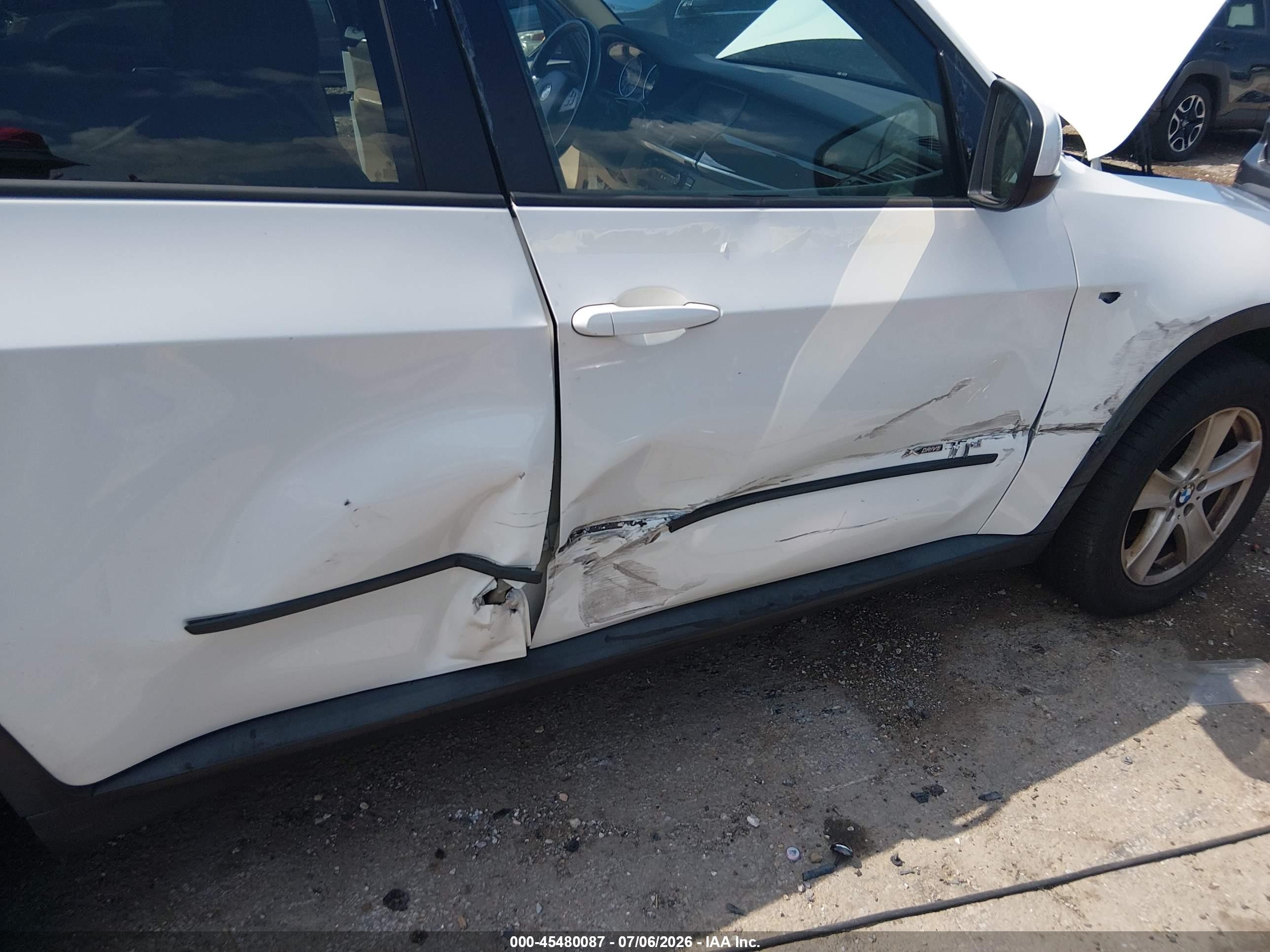 2011 Bmw X5 Xdrive35d White vin: 5UXZW0C58BL368519