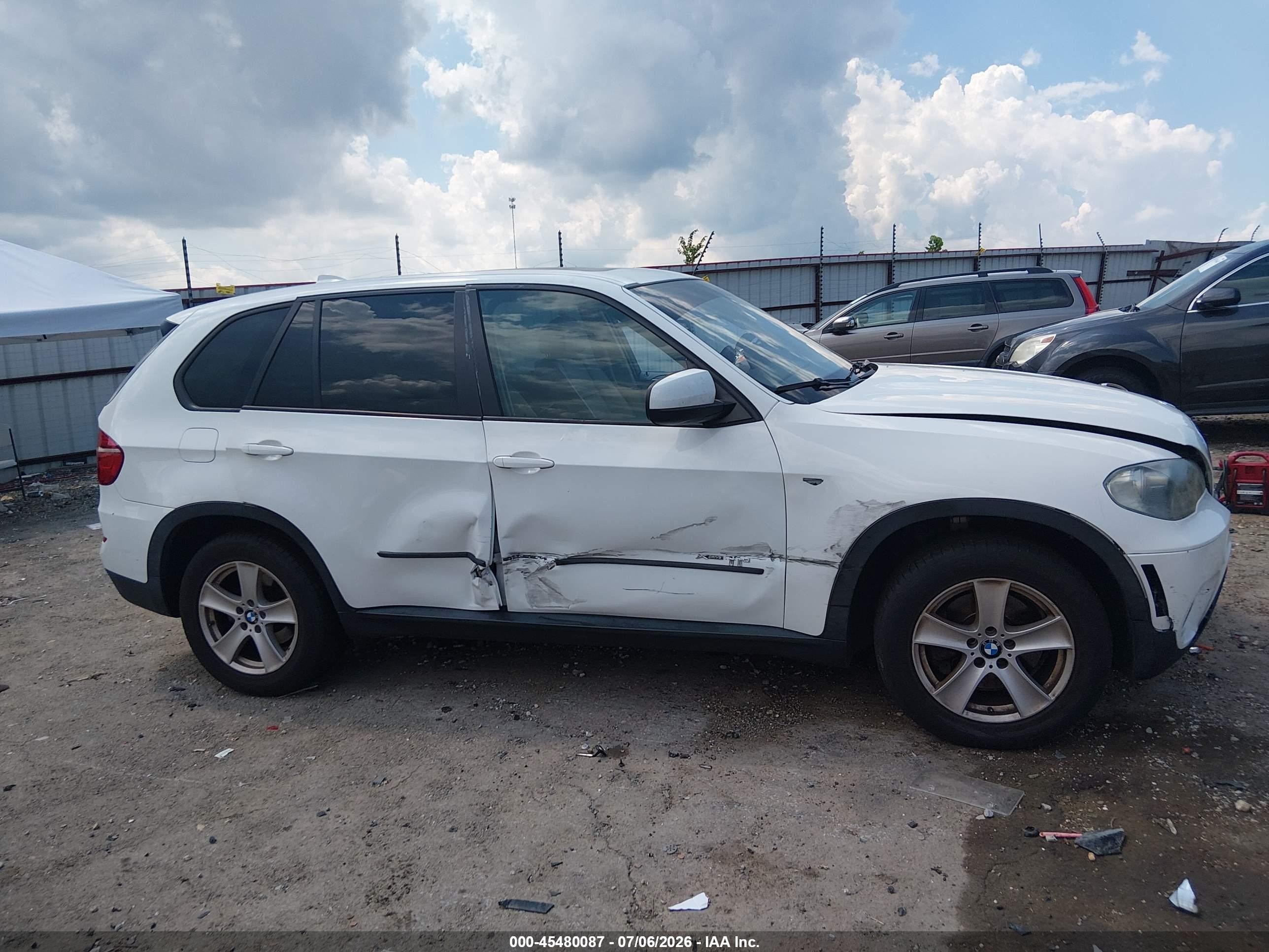 2011 Bmw X5 Xdrive35d White vin: 5UXZW0C58BL368519