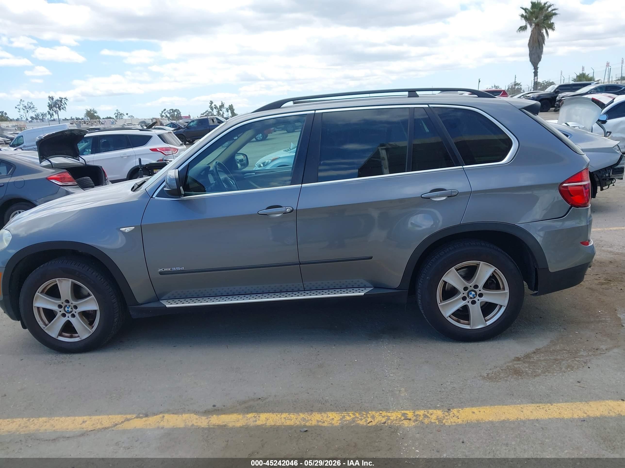 2013 Bmw X5 Xdrive35d Gray vin: 5UXZW0C58D0B94362