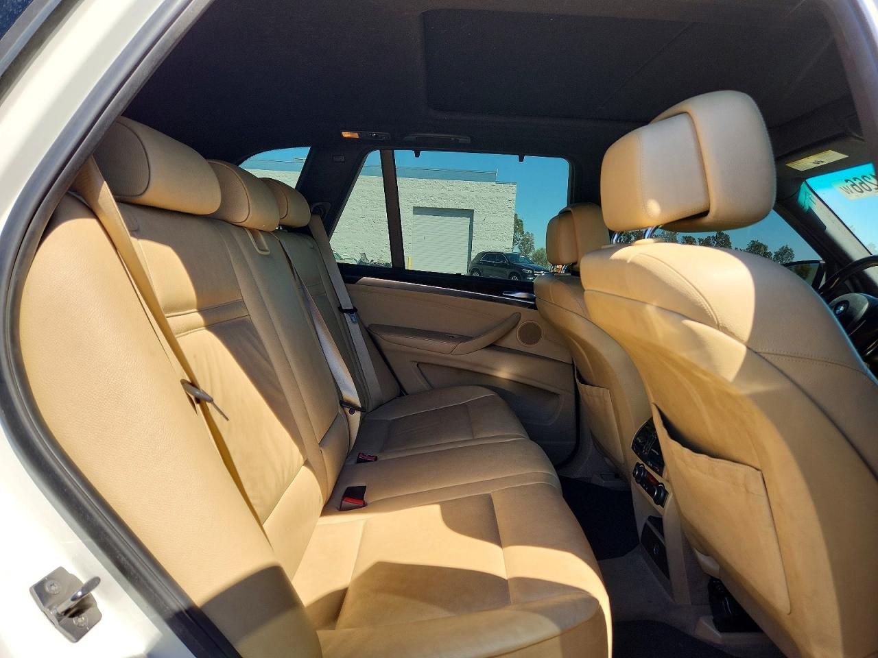 2011 Bmw X5 Xdrive35d White vin: 5UXZW0C59BL371039