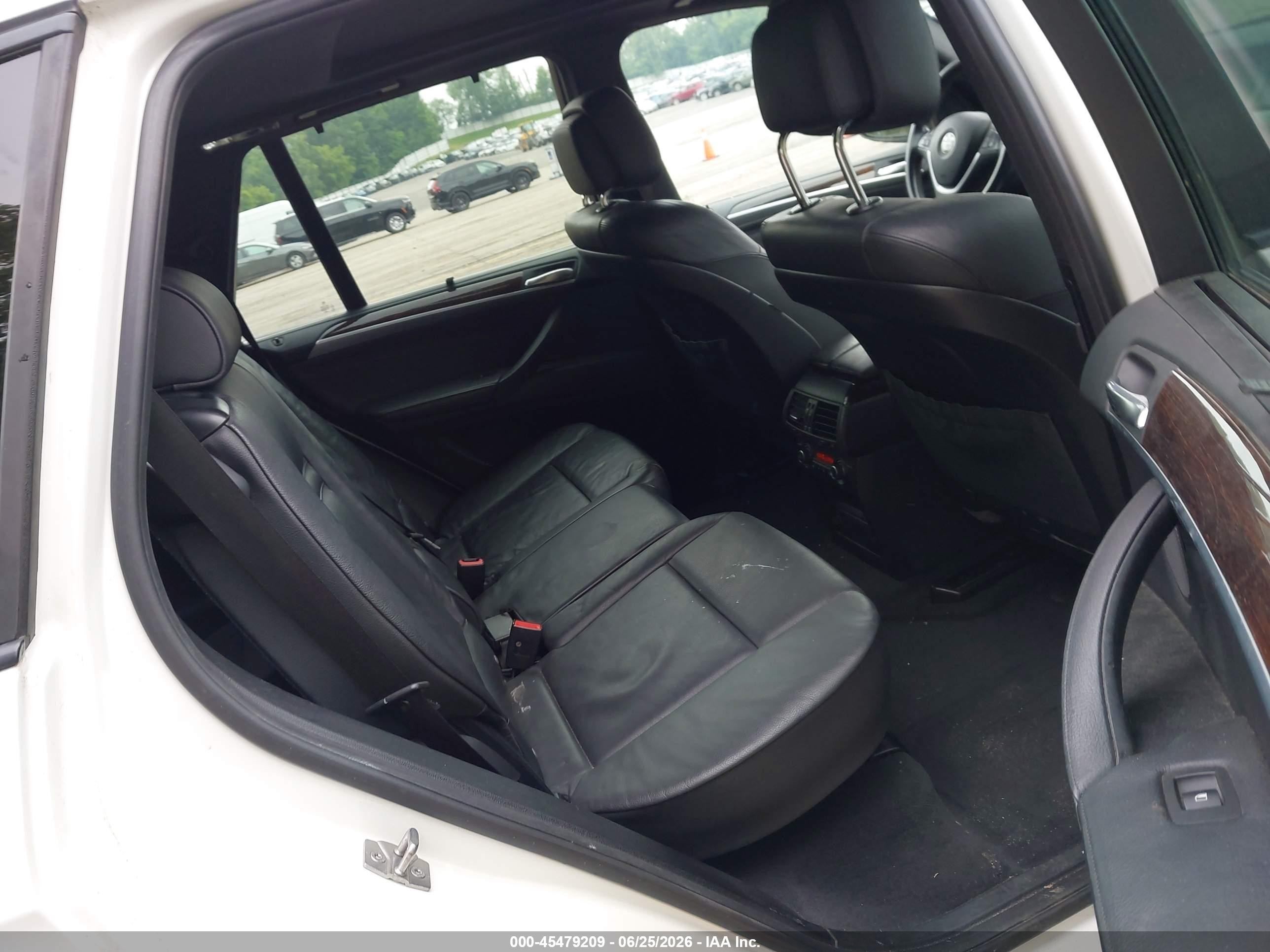 2012 Bmw X5 Xdrive35d White vin: 5UXZW0C59CL666546