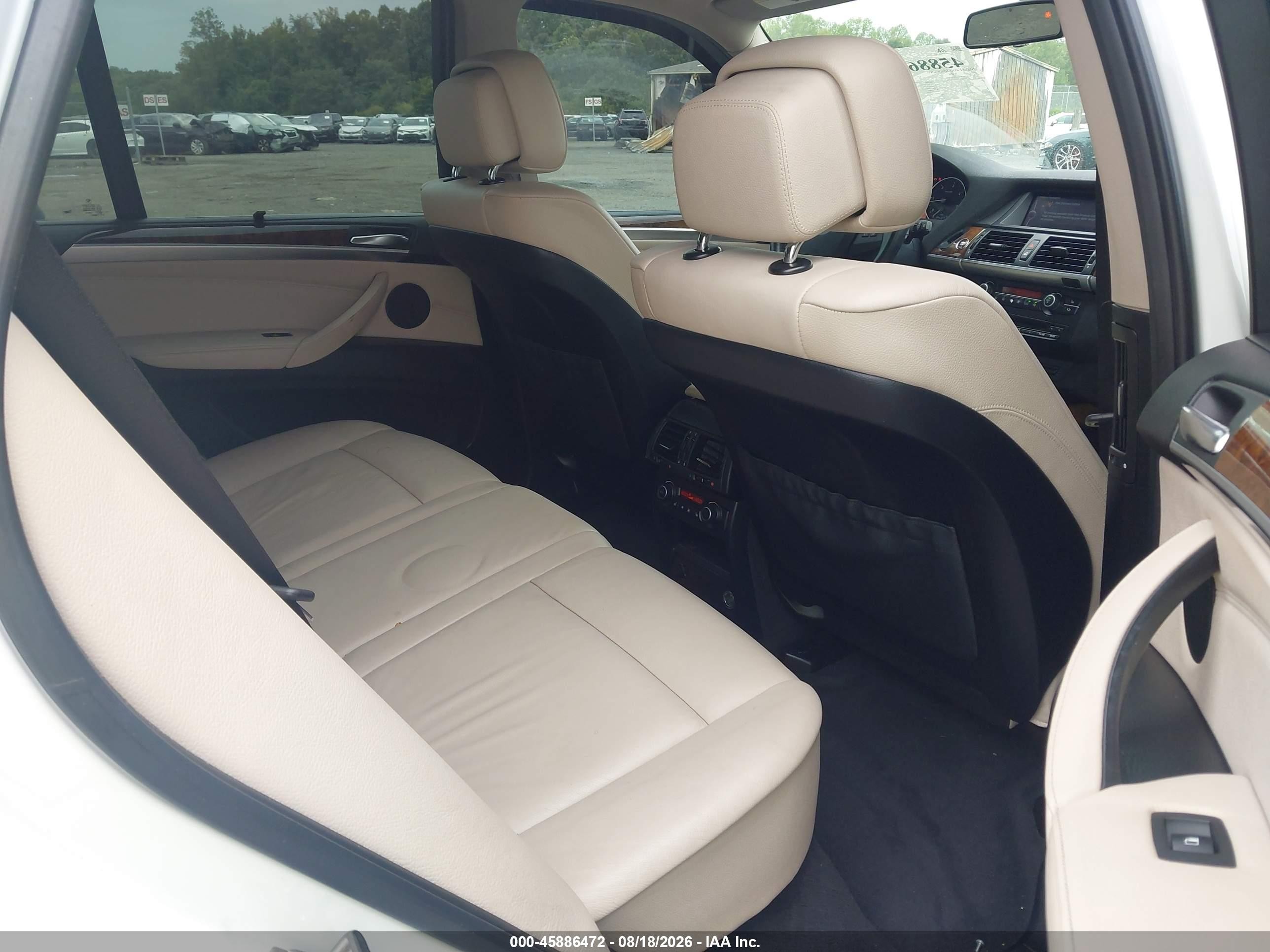 2012 Bmw X5 Xdrive35d White vin: 5UXZW0C5XCL672694