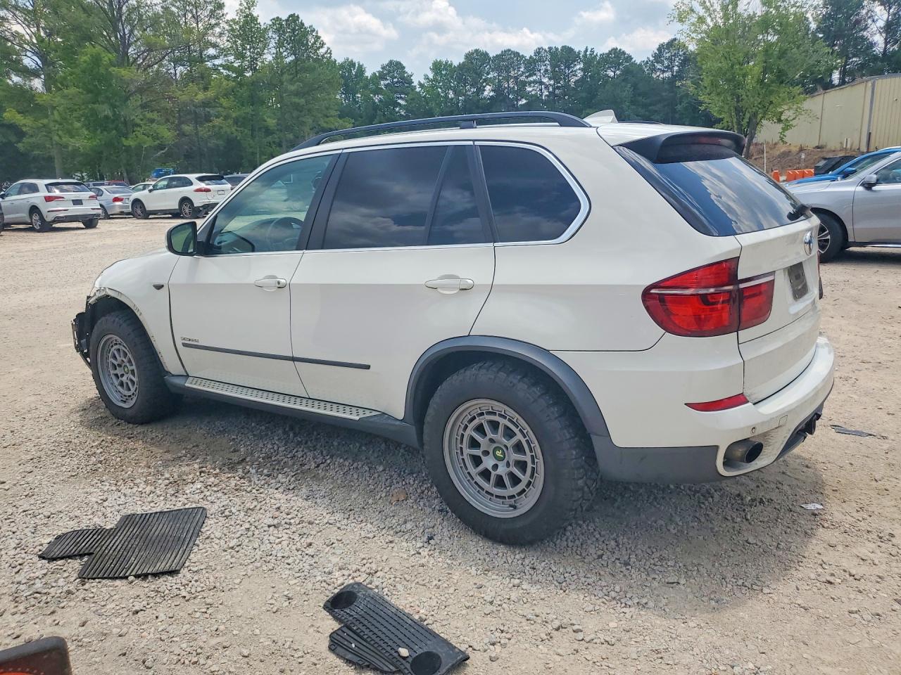 2013 Bmw X5 Xdrive35d White vin: 5UXZW0C5XD0B90295