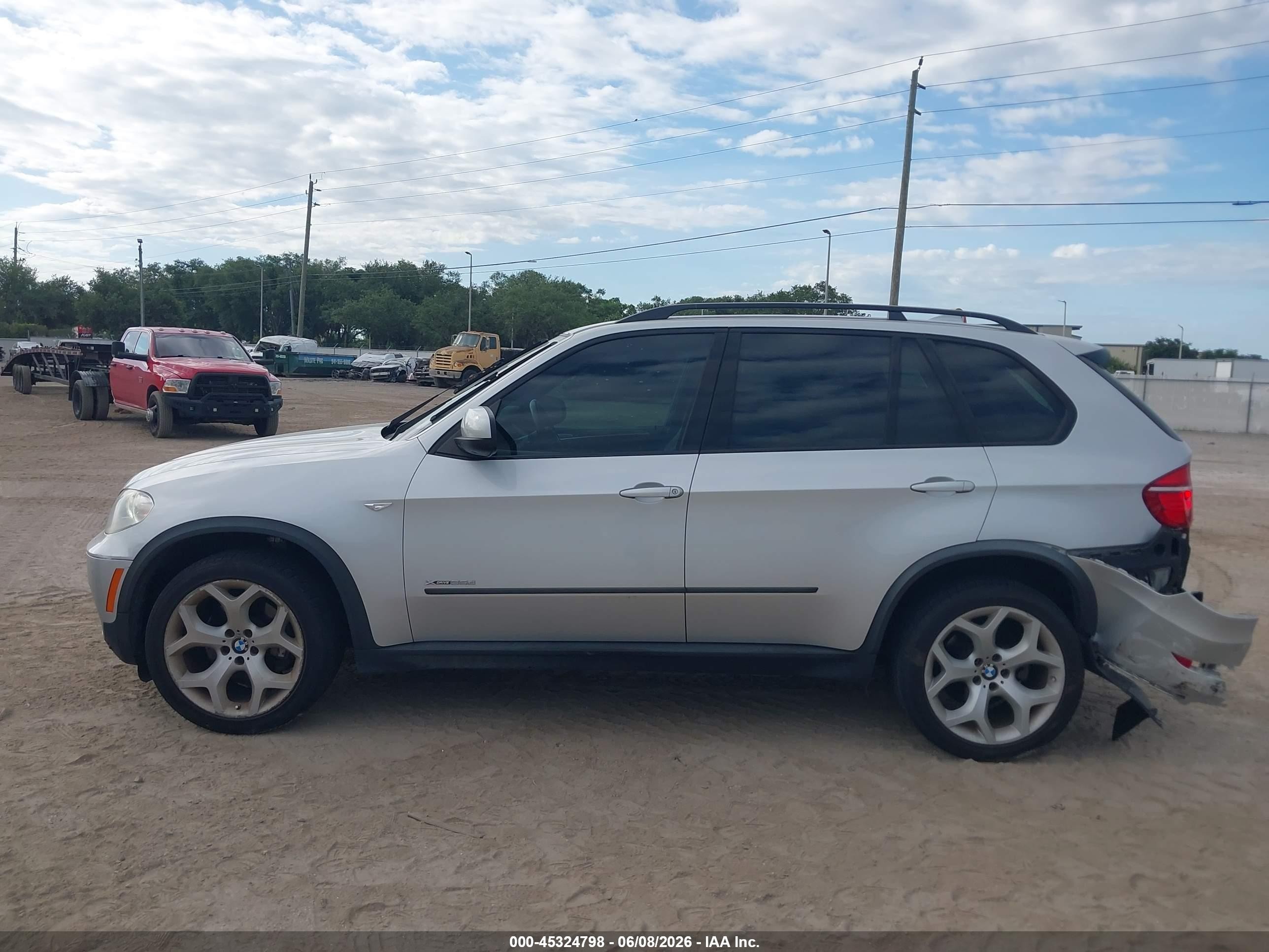 2013 Bmw X5 Xdrive35d Silver vin: 5UXZW0C5XD0B96100