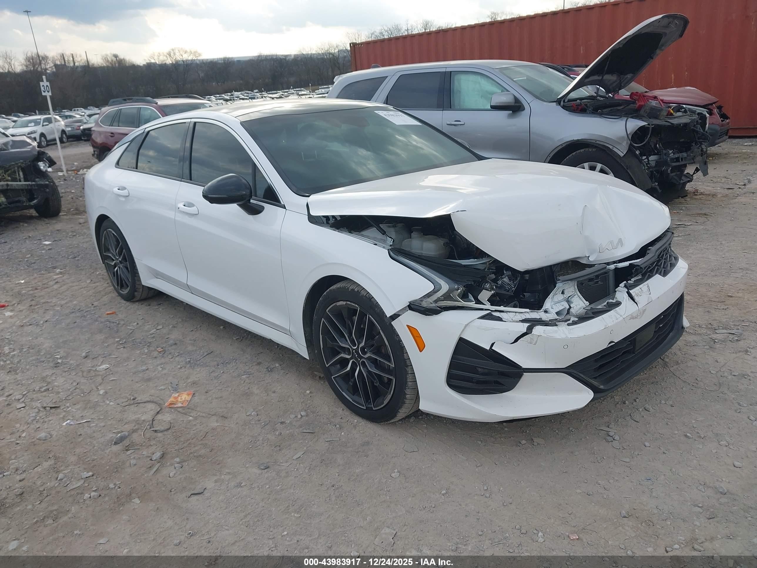 2024 Kia K5 Gt White vin: 5XXG44J89RG259080