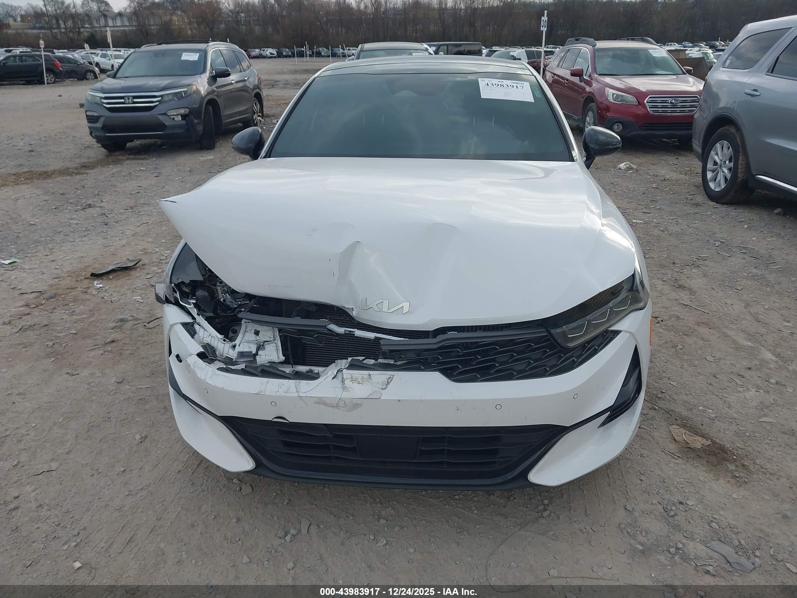 2024 Kia K5 Gt White vin: 5XXG44J89RG259080