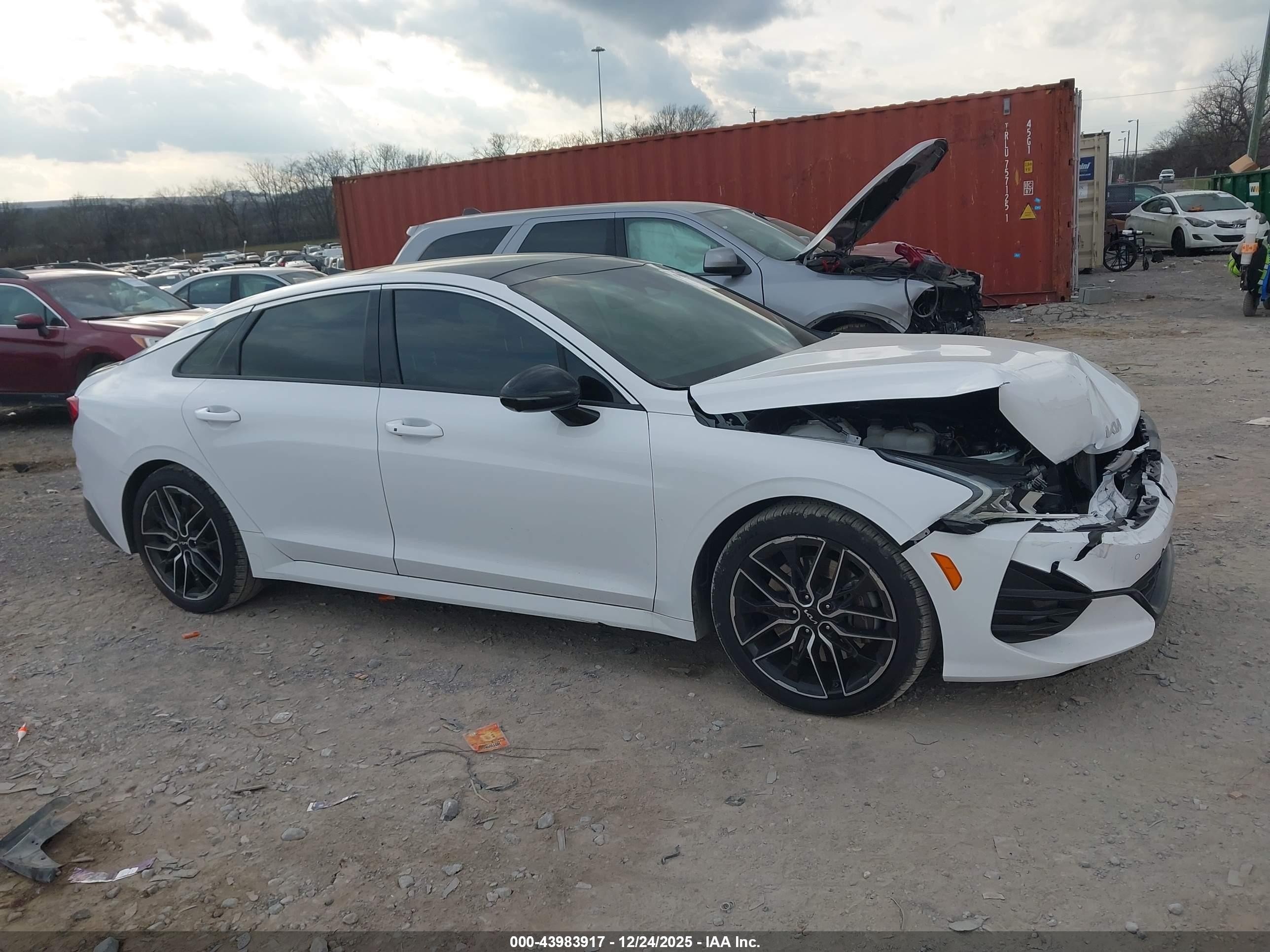 2024 Kia K5 Gt White vin: 5XXG44J89RG259080