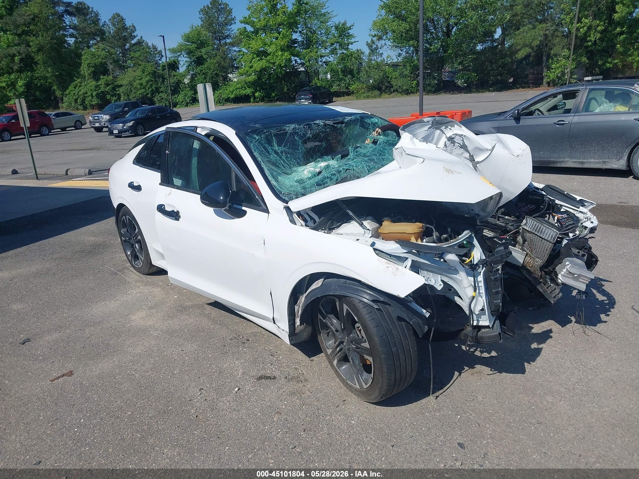 2024 Kia K5 Gt-line White vin: 5XXG64J20RG243128