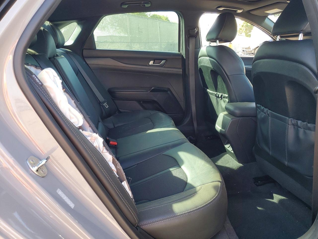 2024 Kia K5 Gt Line Серебряный vin: 5XXG64J23RG238814