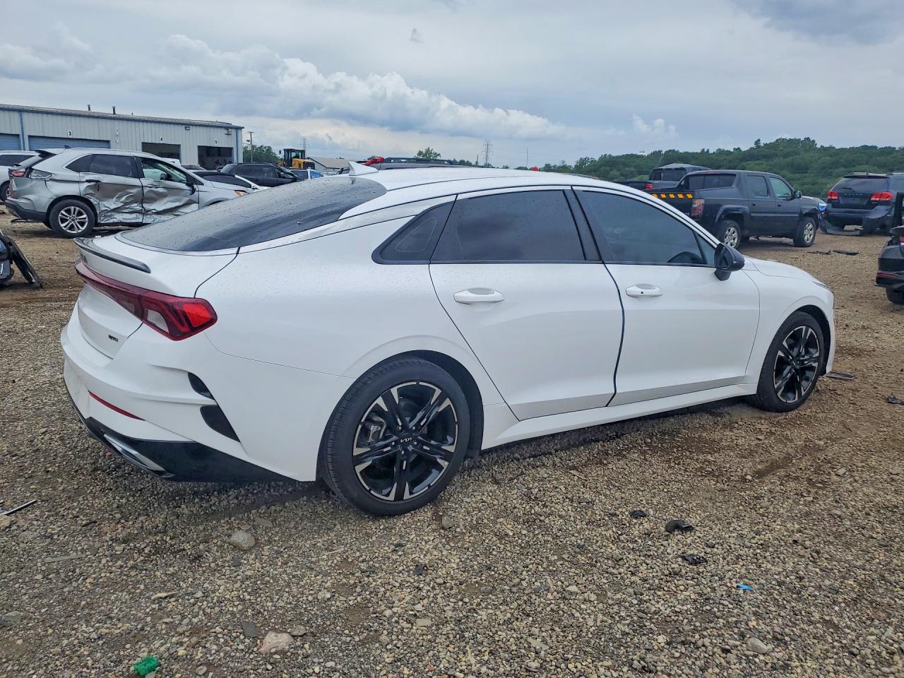 2024 Kia K5 Gt Line White vin: 5XXG64J25RG248969