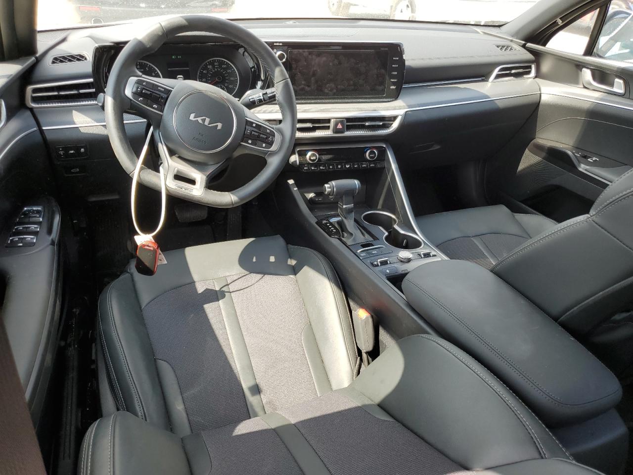2024 Kia K5 Gt Line Серый vin: 5XXG64J2XRG256582