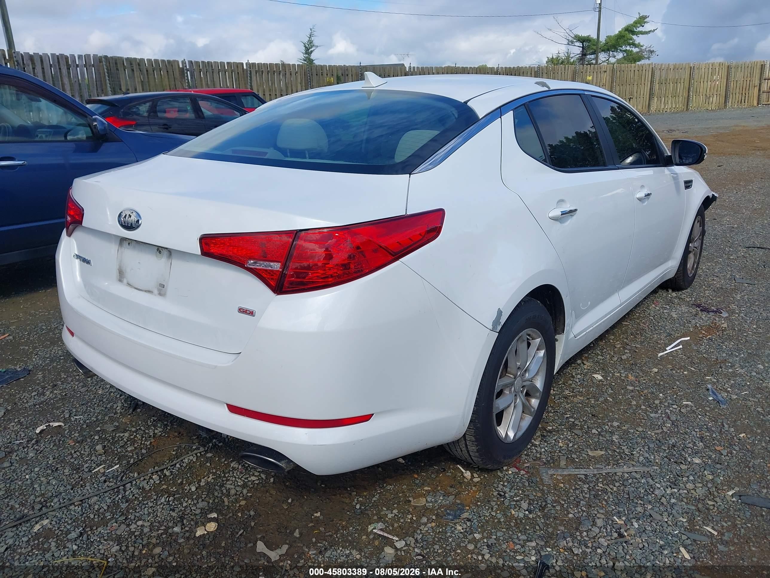 2013 Kia Optima Lx White vin: 5XXGM4A70DG253443