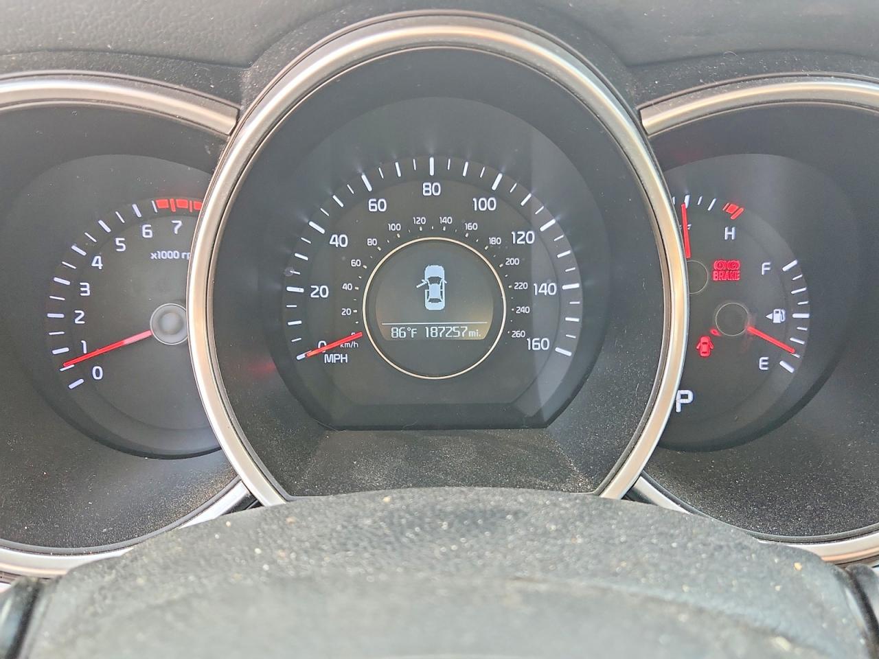 2015 Kia Optima Lx Черный vin: 5XXGM4A70FG354615