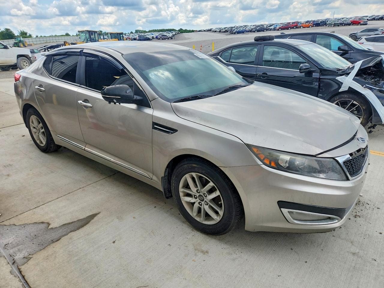 2013 Kia Optima Lx Silver vin: 5XXGM4A71DG191065