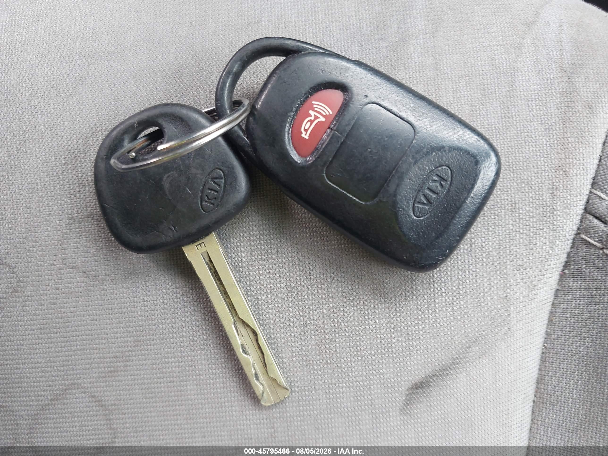 2013 Kia Optima Lx Silver vin: 5XXGM4A71DG195469