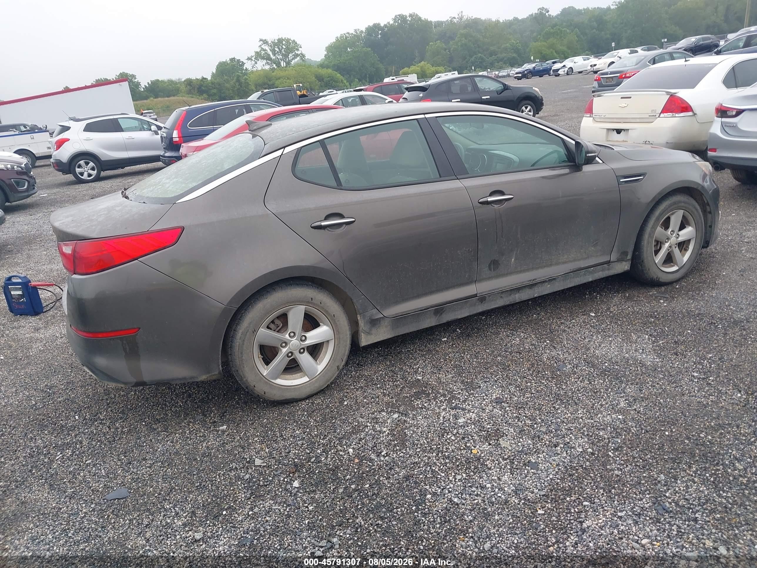 2015 Kia Optima Lx Brown vin: 5XXGM4A72FG354230