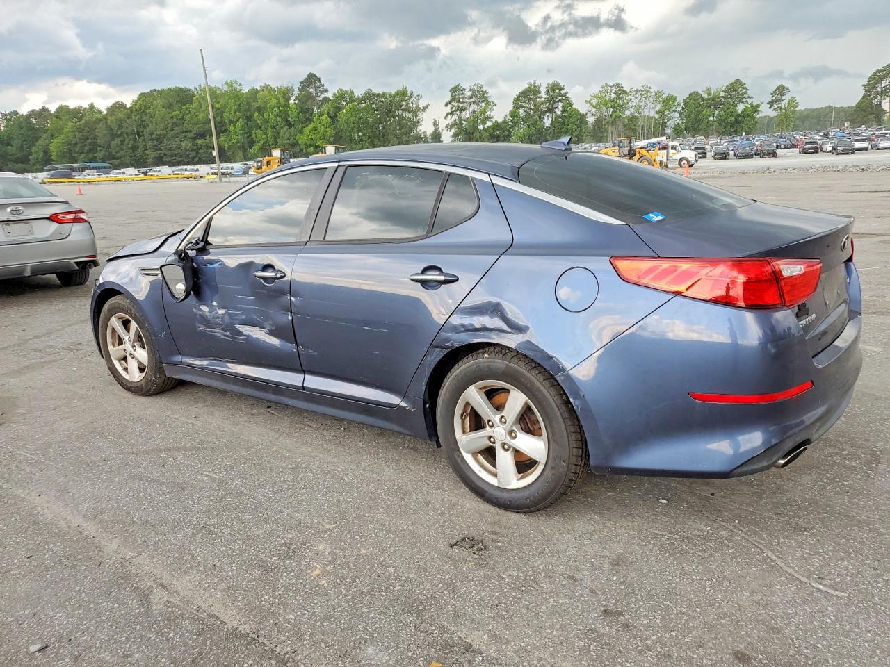 2015 Kia Optima Lx Blue vin: 5XXGM4A72FG366331