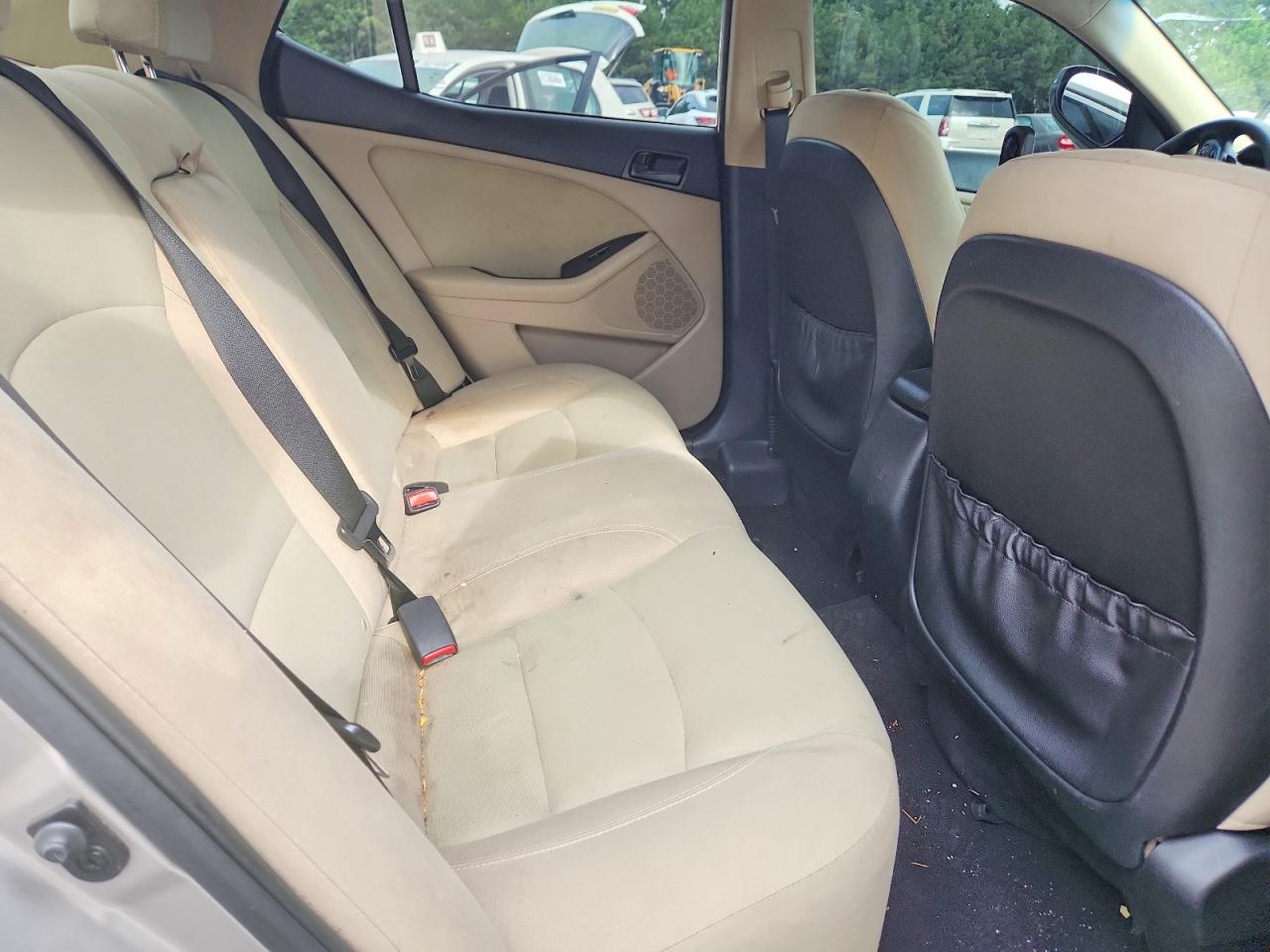 2015 Kia Optima Lx Silver vin: 5XXGM4A72FG449449