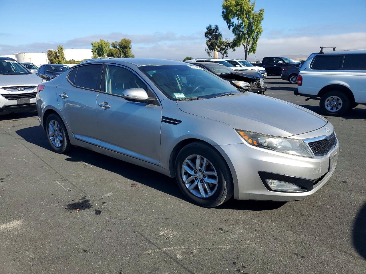 2013 Kia Optima Lx Серебряный vin: 5XXGM4A73DG243179