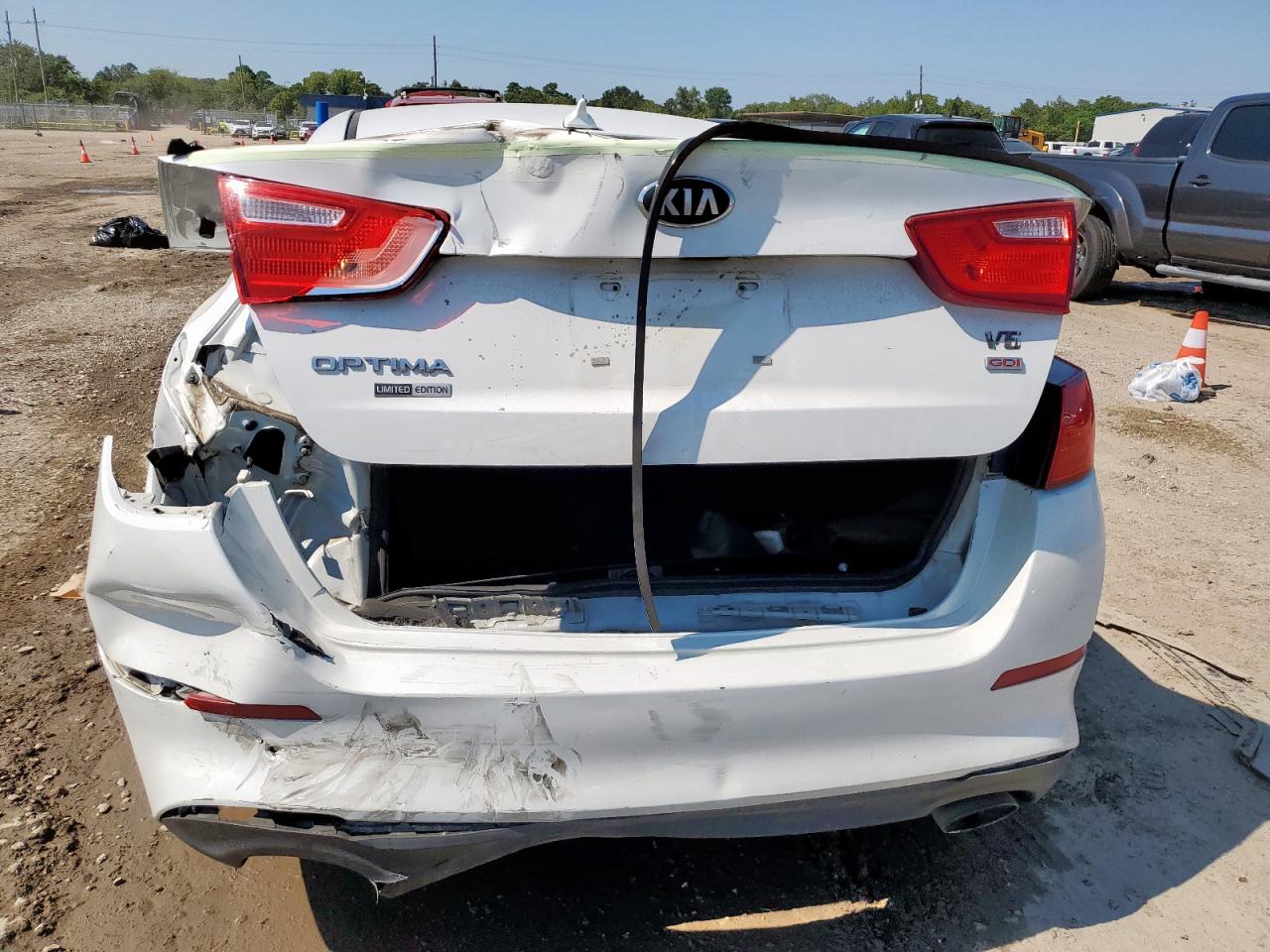 2015 Kia Optima Lx Белый vin: 5XXGM4A73FG348680