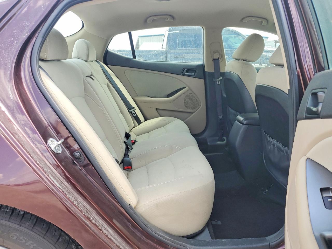 2015 Kia Optima Lx Темно-бордовый vin: 5XXGM4A73FG360215