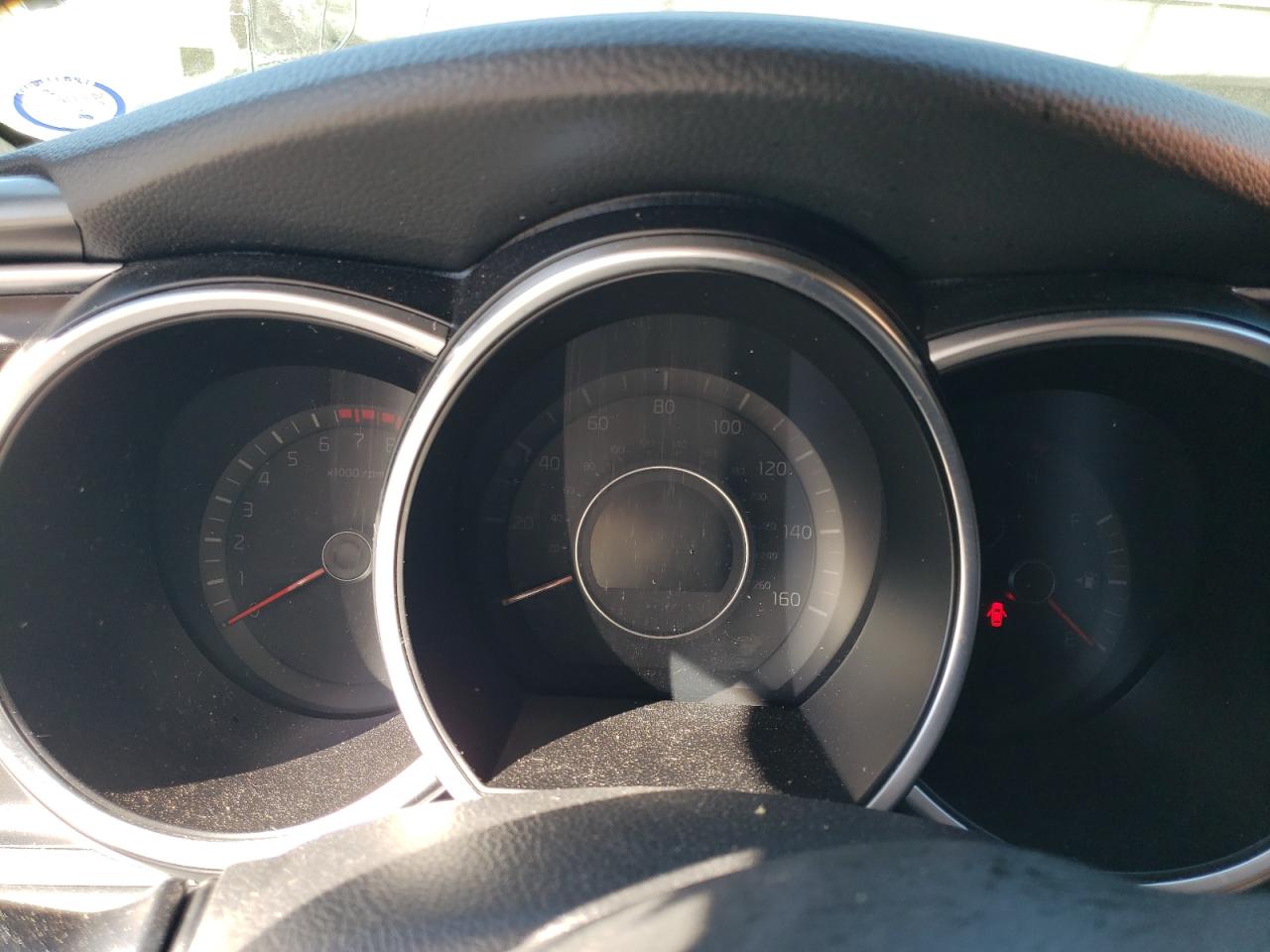 2015 Kia Optima Lx Белый vin: 5XXGM4A73FG506550