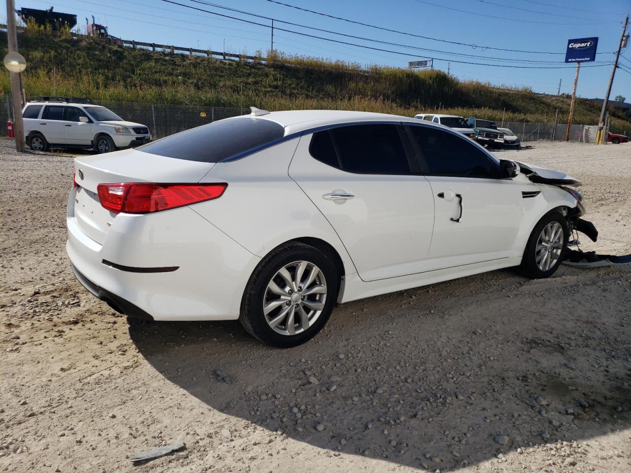 2015 Kia Optima Lx Белый vin: 5XXGM4A73FG506550
