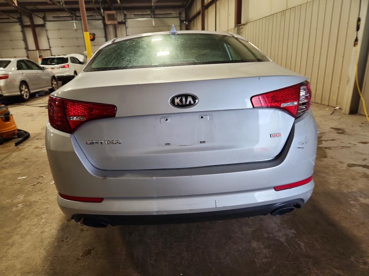 2013 Kia Optima Lx Silver vin: 5XXGM4A74DG123827