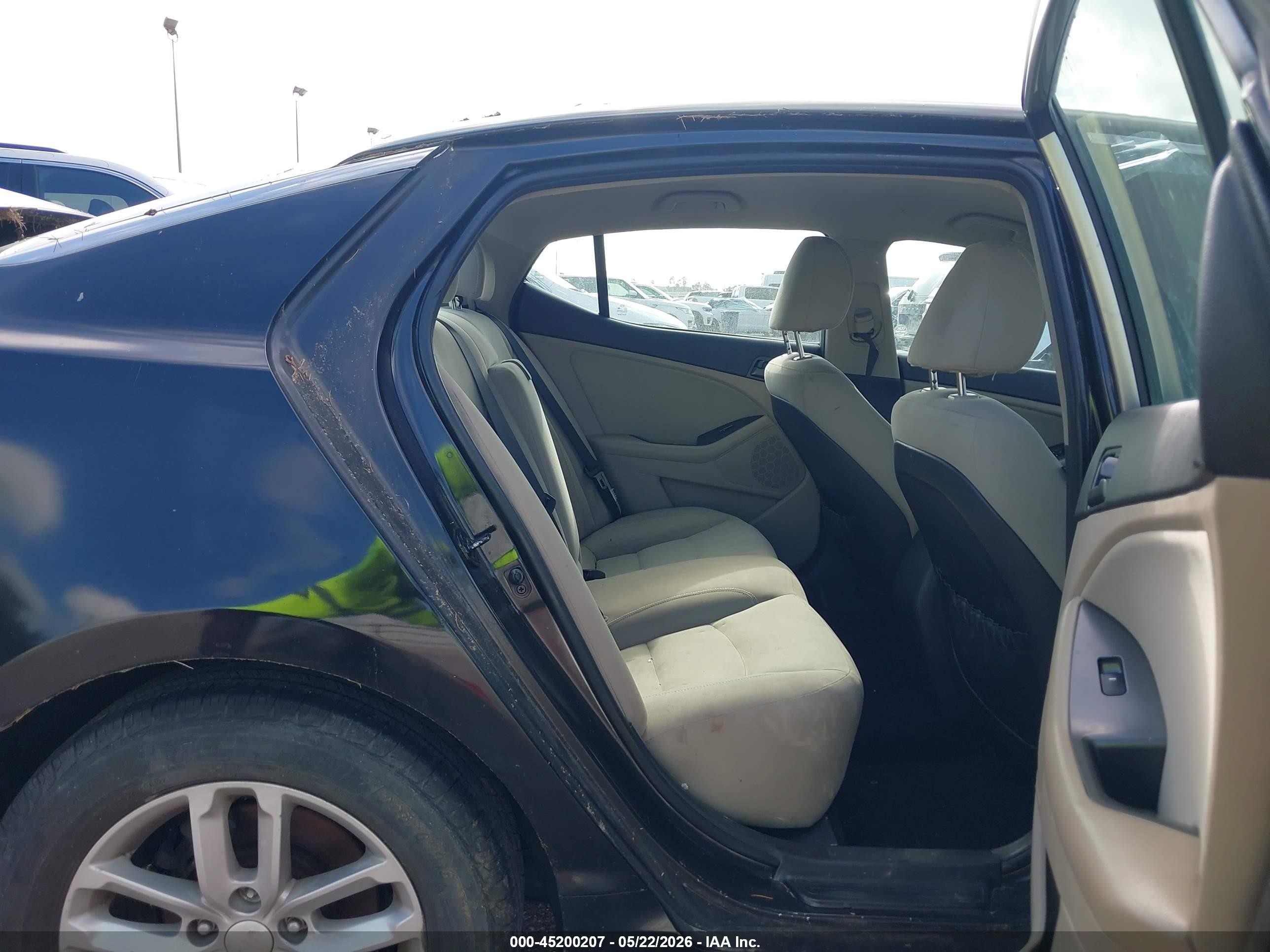 2013 Kia Optima Lx Black vin: 5XXGM4A75DG235357
