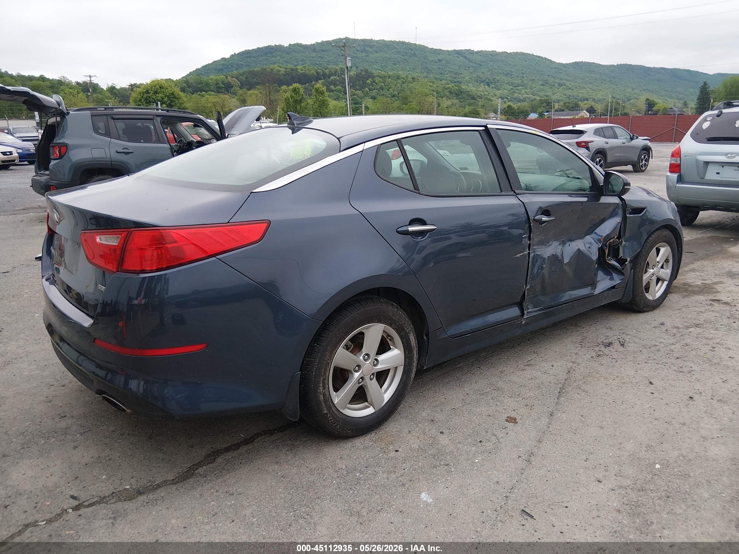 2015 Kia Optima Lx Blue vin: 5XXGM4A75FG485247