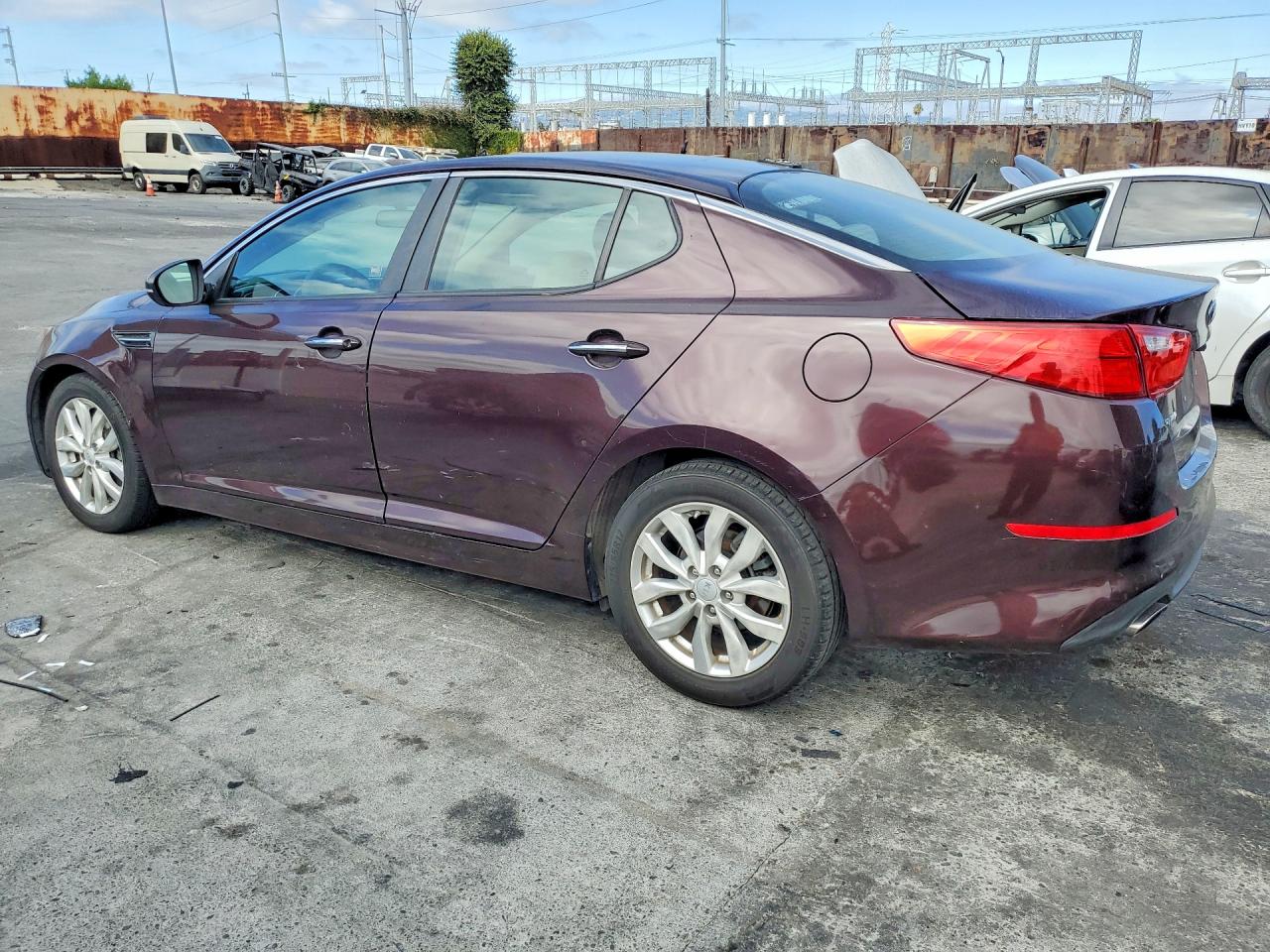 2014 Kia Optima Lx Burgundy vin: 5XXGM4A76EG326669