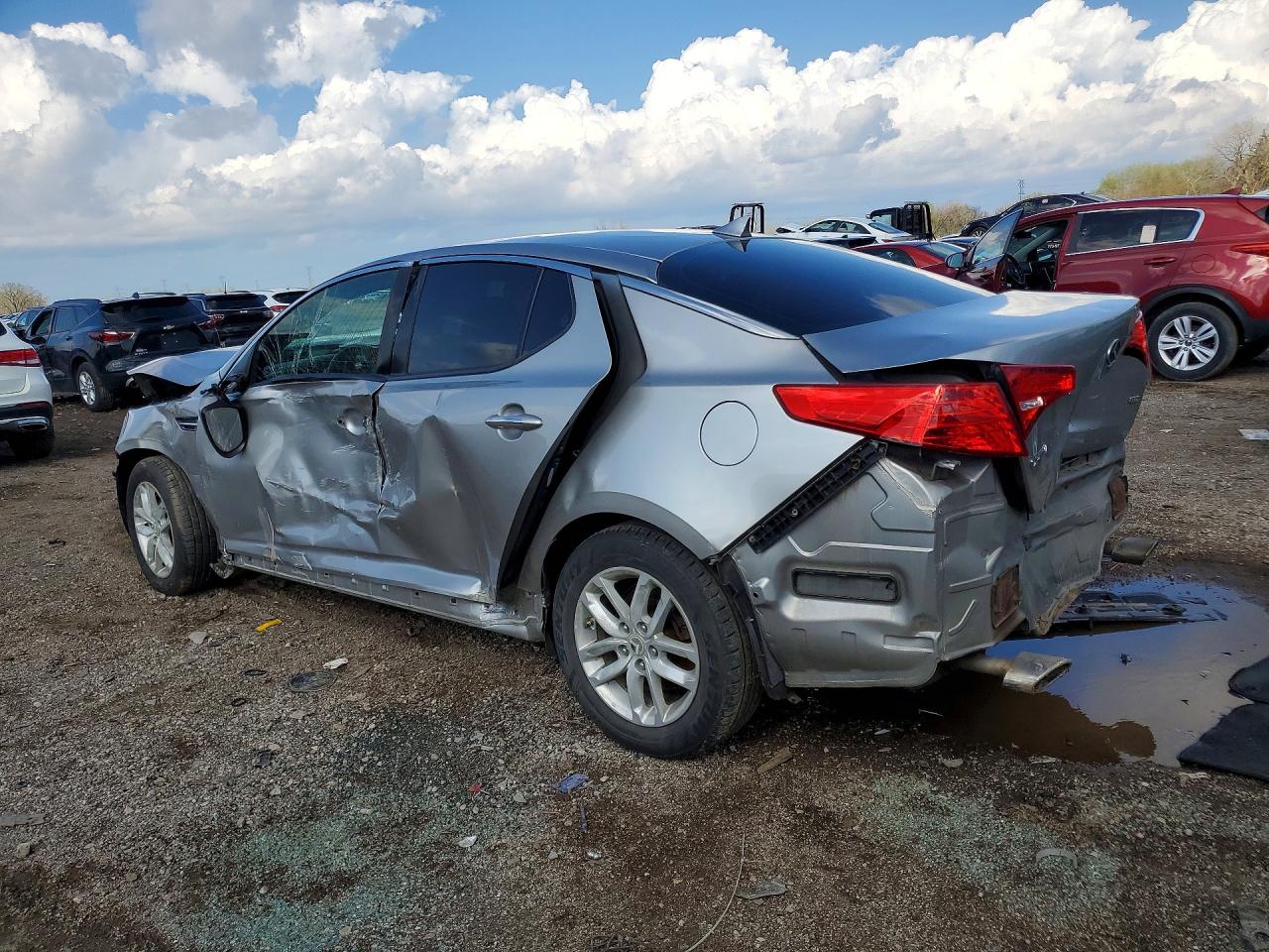 2012 Kia Optima Lx Серебряный vin: 5XXGM4A77CG051925