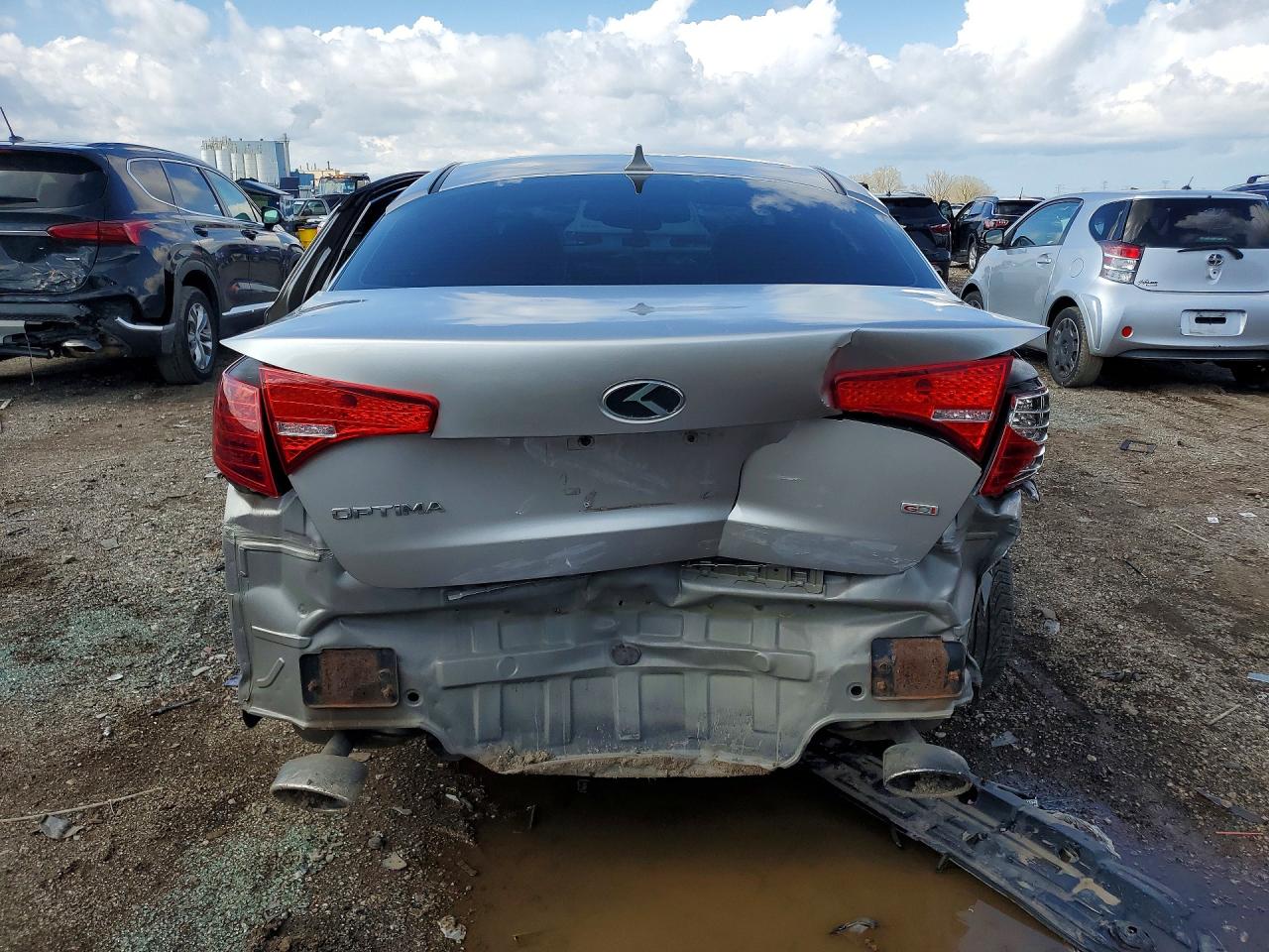 2012 Kia Optima Lx Серебряный vin: 5XXGM4A77CG051925