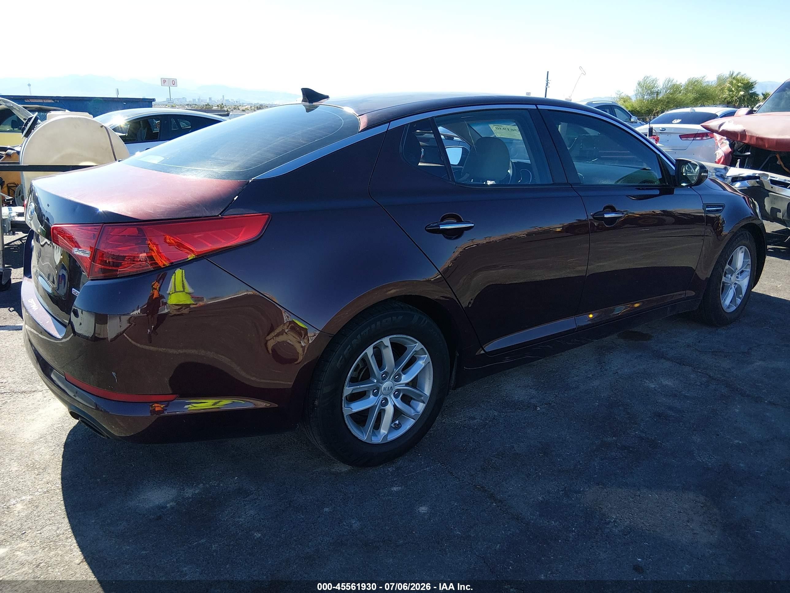 2012 Kia Optima Lx Burgundy vin: 5XXGM4A78CG080446
