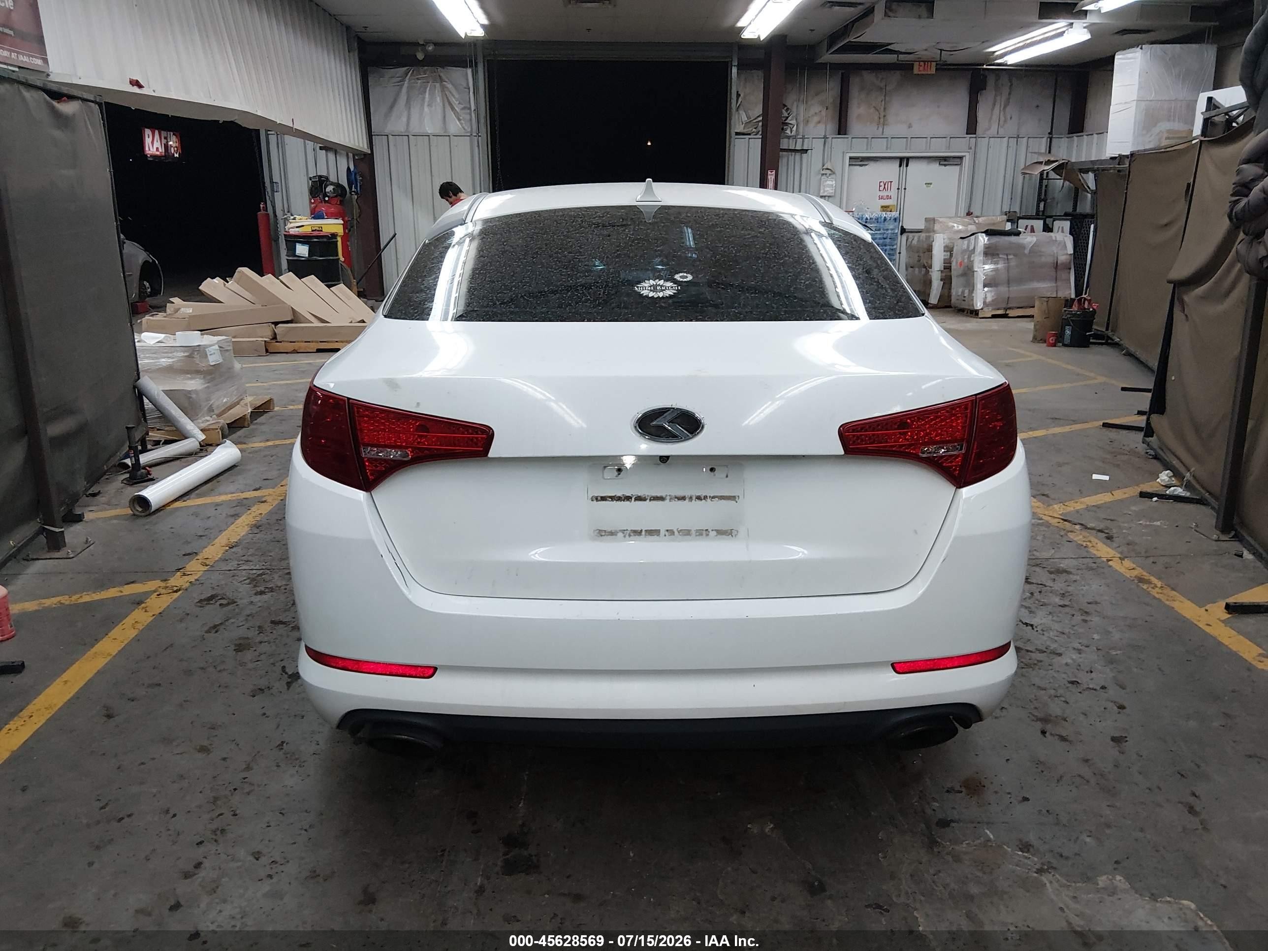 2012 Kia Optima Lx White vin: 5XXGM4A79CG083579