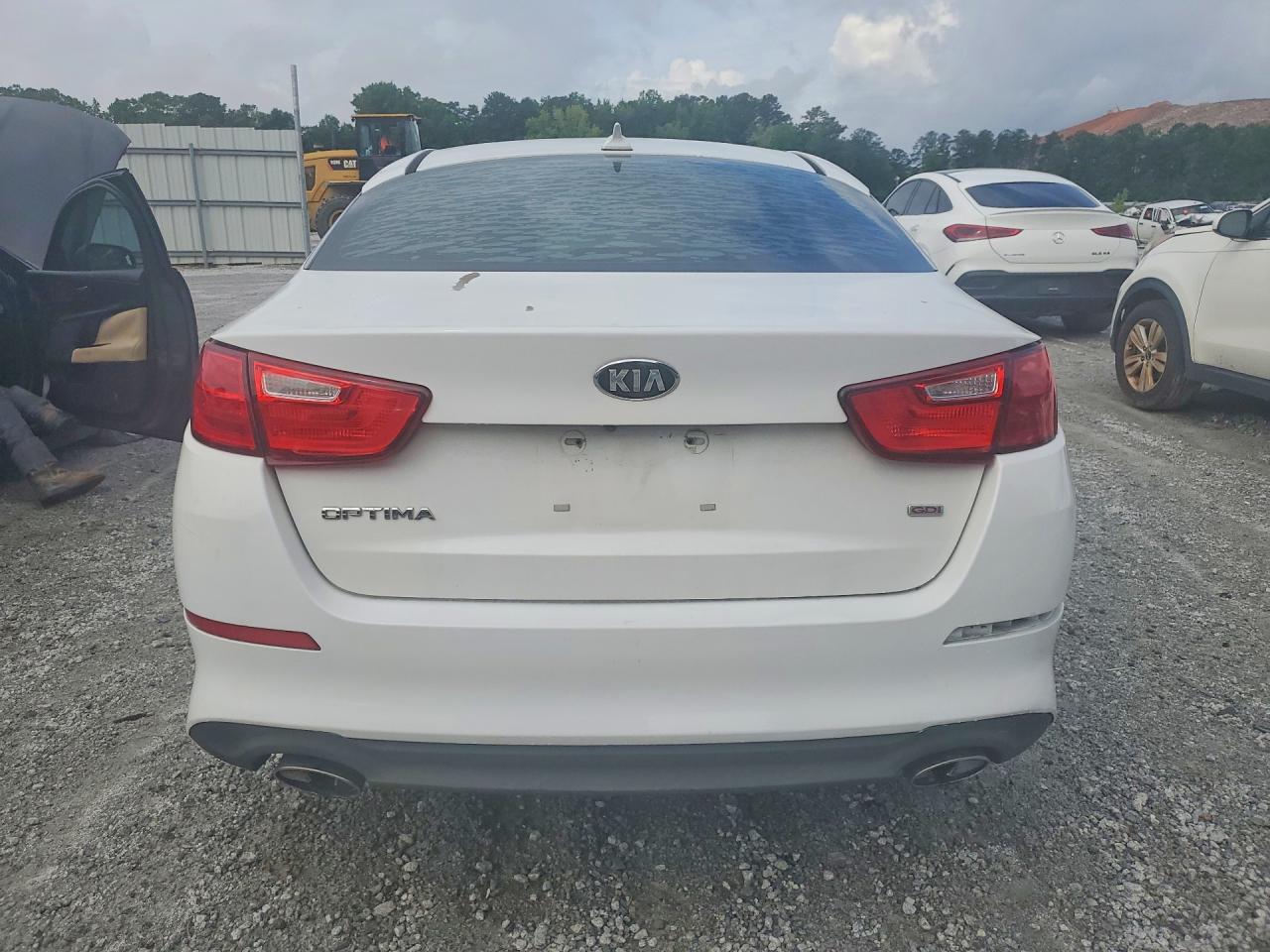 2015 Kia Optima Lx White vin: 5XXGM4A79FG418232