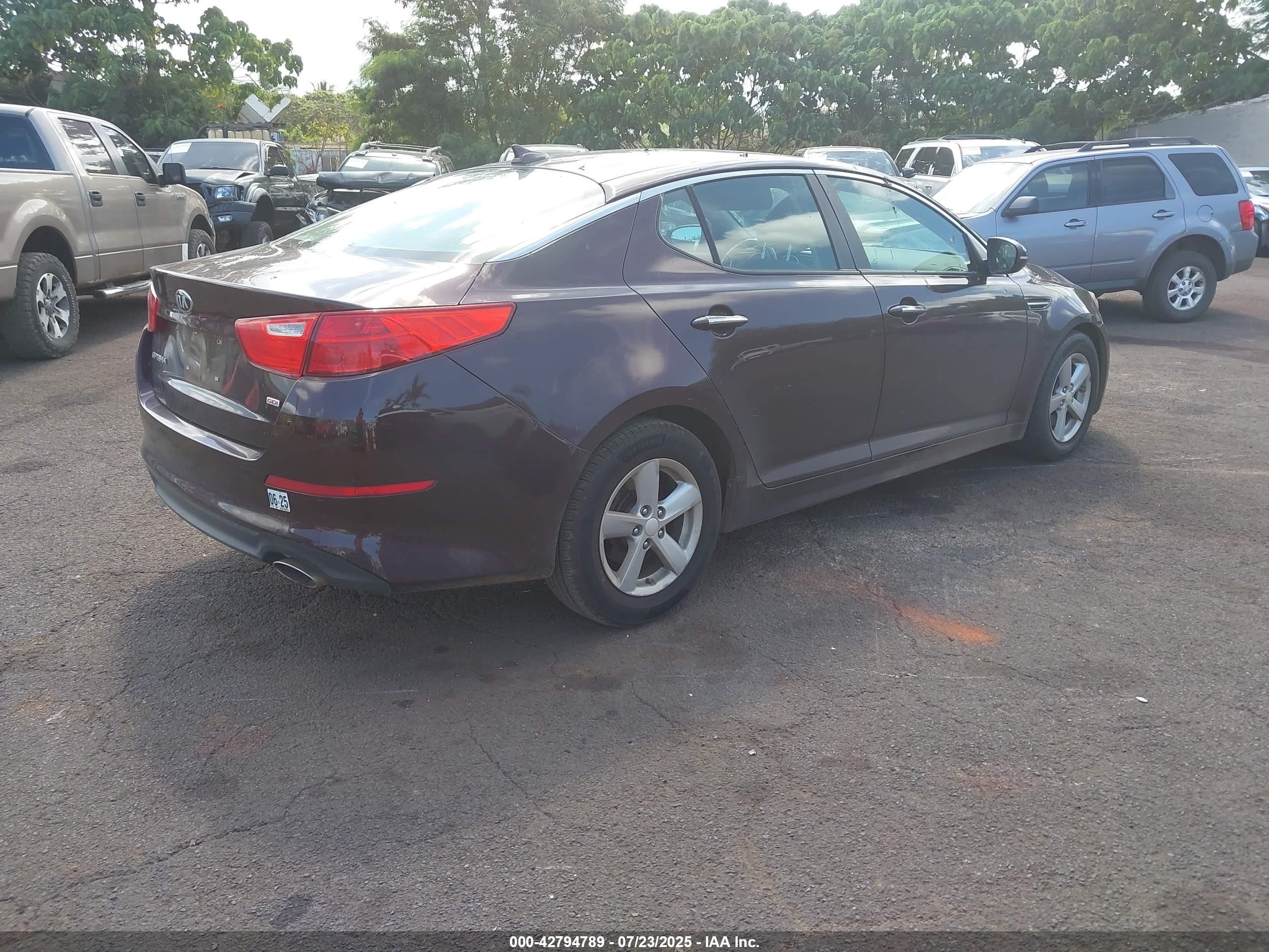 2014 Kia Optima Lx Темно-бордовый vin: 5XXGM4A7XEG288136