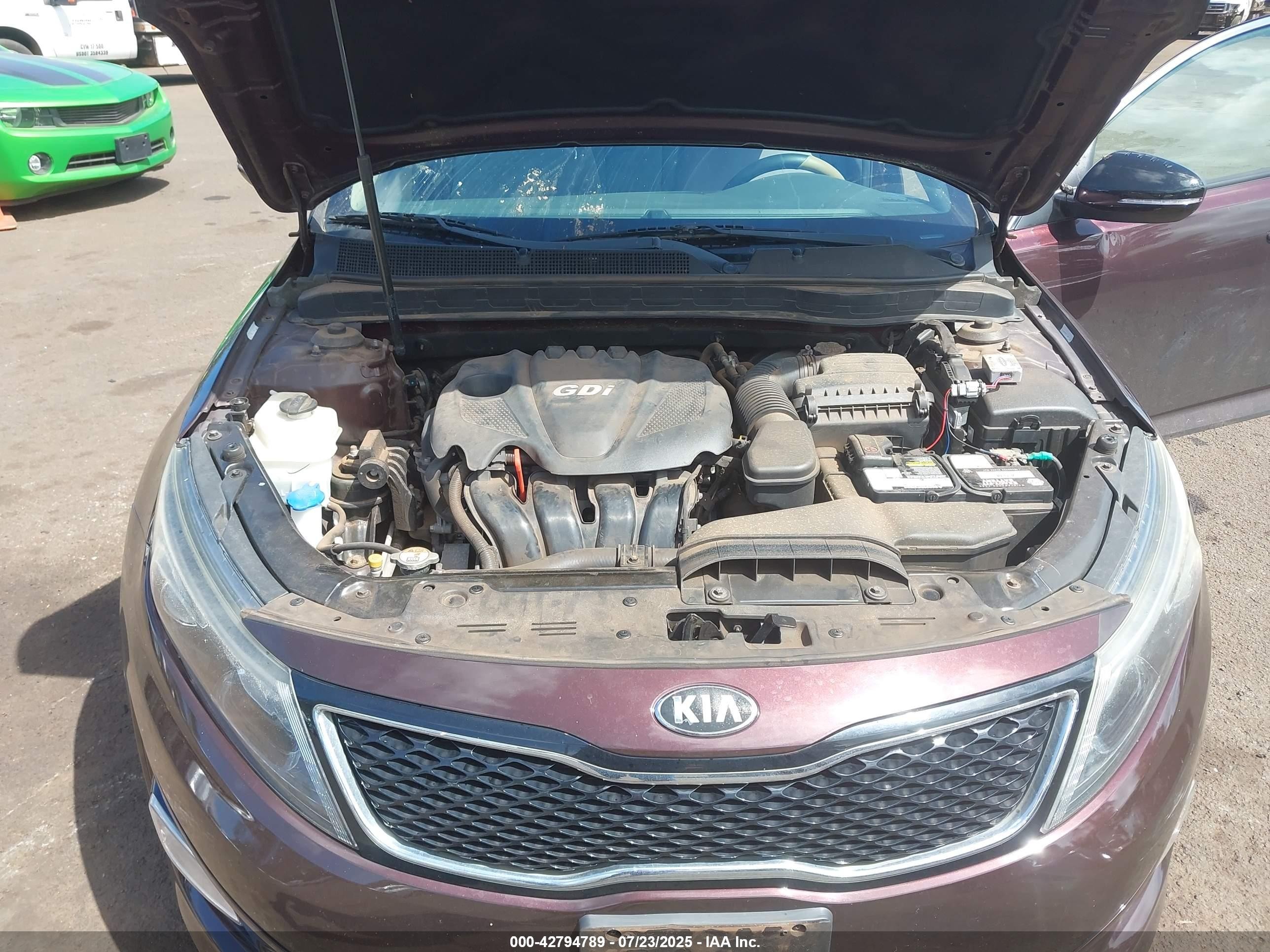 2014 Kia Optima Lx Темно-бордовый vin: 5XXGM4A7XEG288136