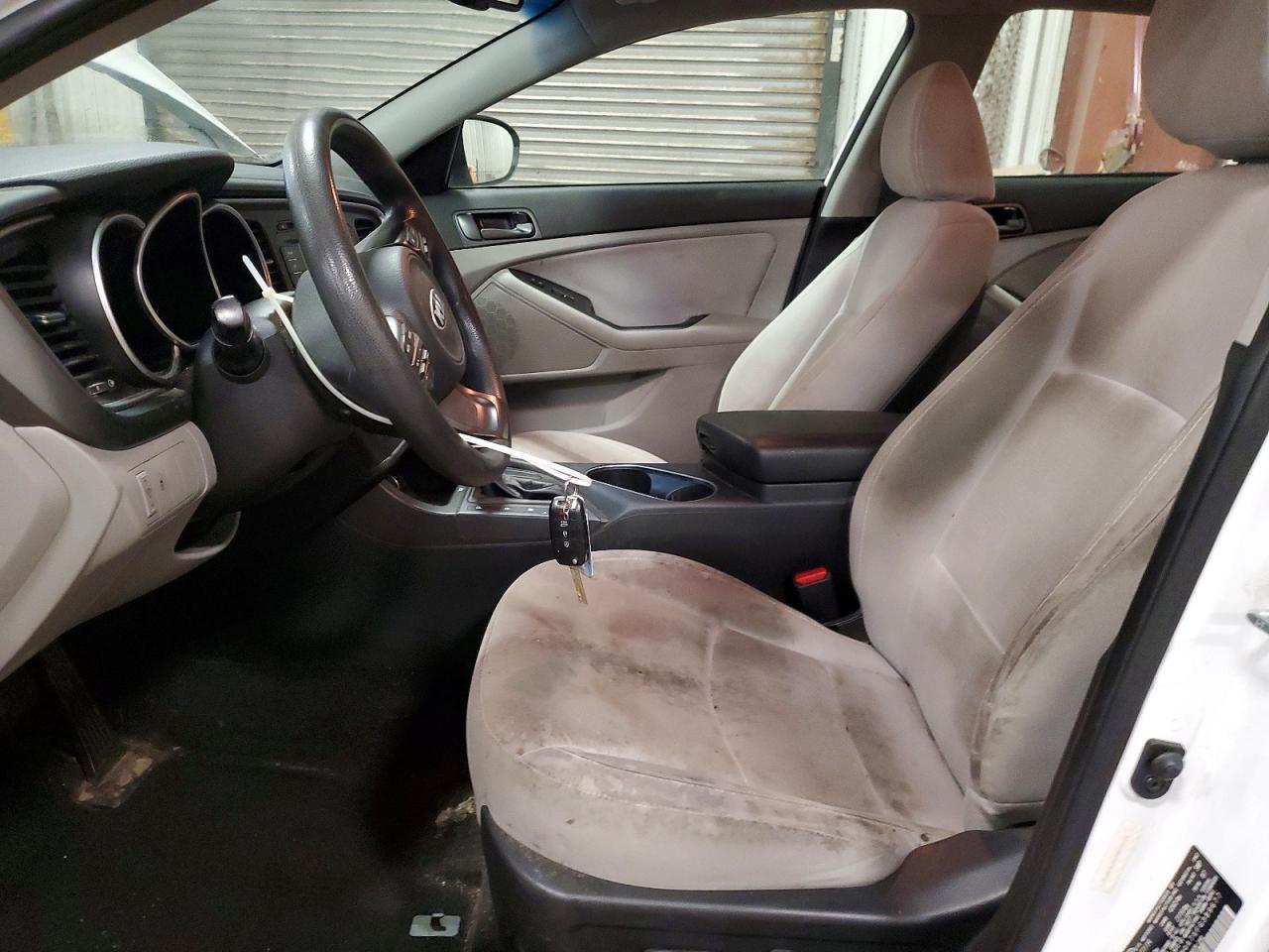 2015 Kia Optima Lx White vin: 5XXGM4A7XFG389677