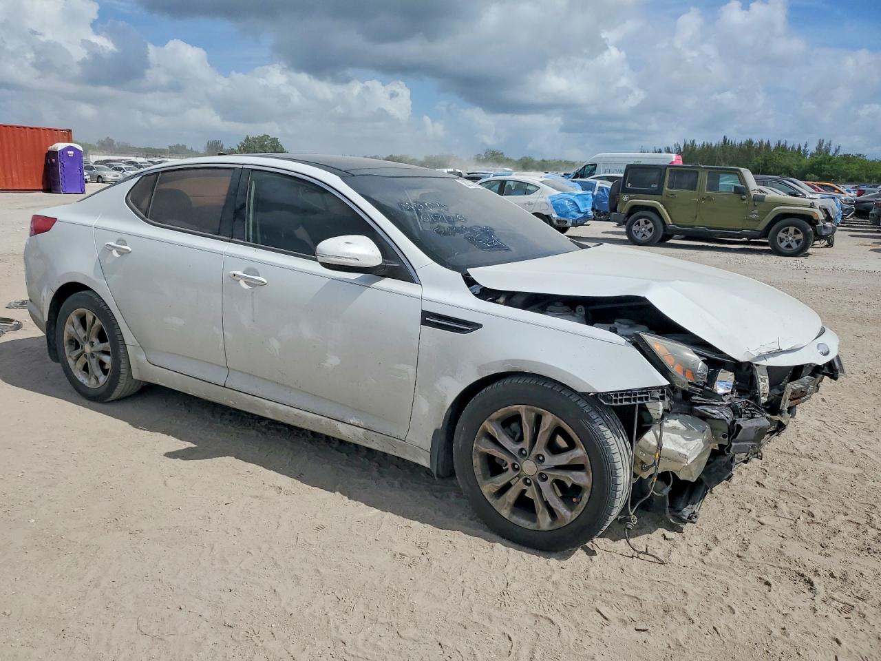 2013 Kia Optima Белый vin: 5XXGN4A72DG154541