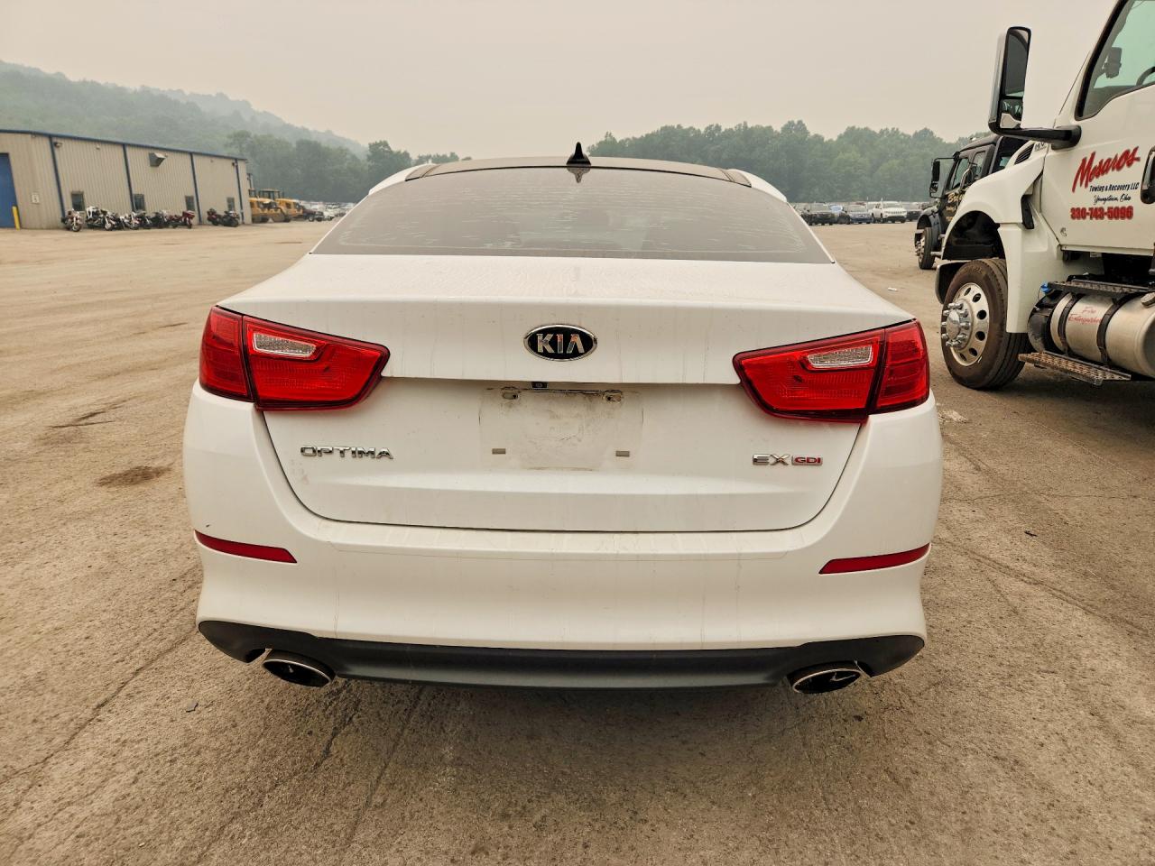 2015 Kia Optima Ex White vin: 5XXGN4A75FG417494