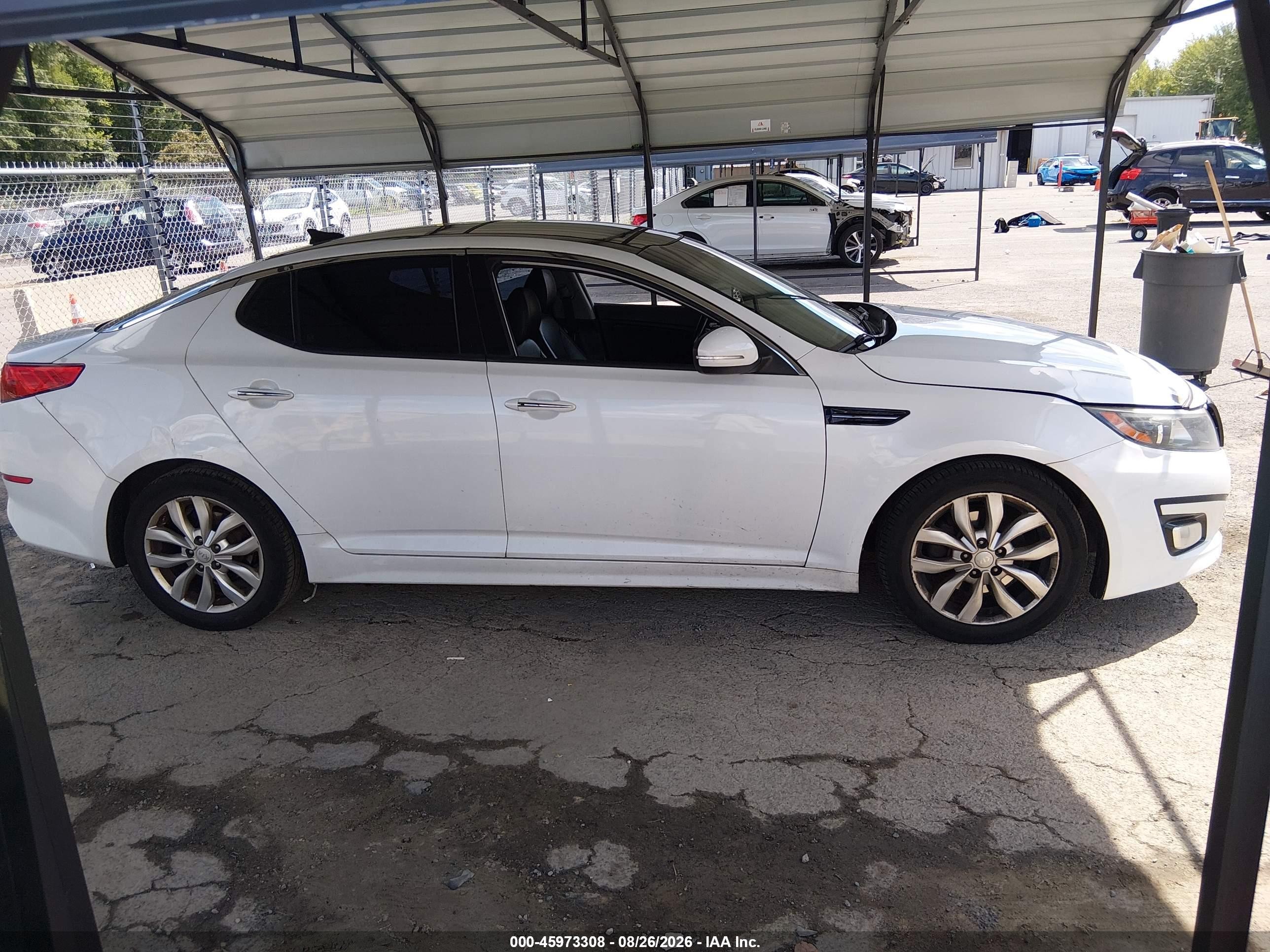 2015 Kia Optima Ex White vin: 5XXGN4A75FG494642