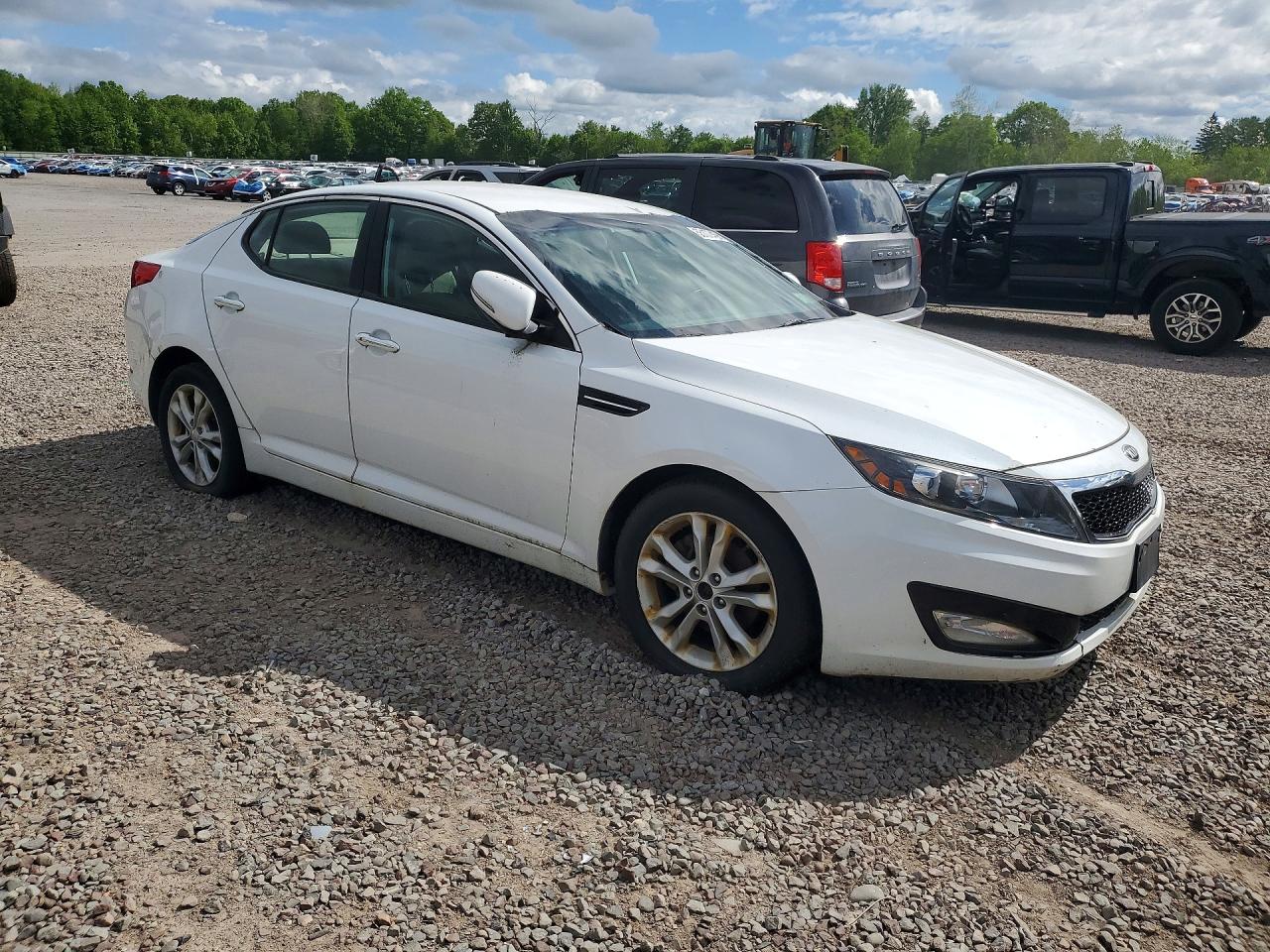 2013 Kia Optima Ex White vin: 5XXGN4A78DG106929