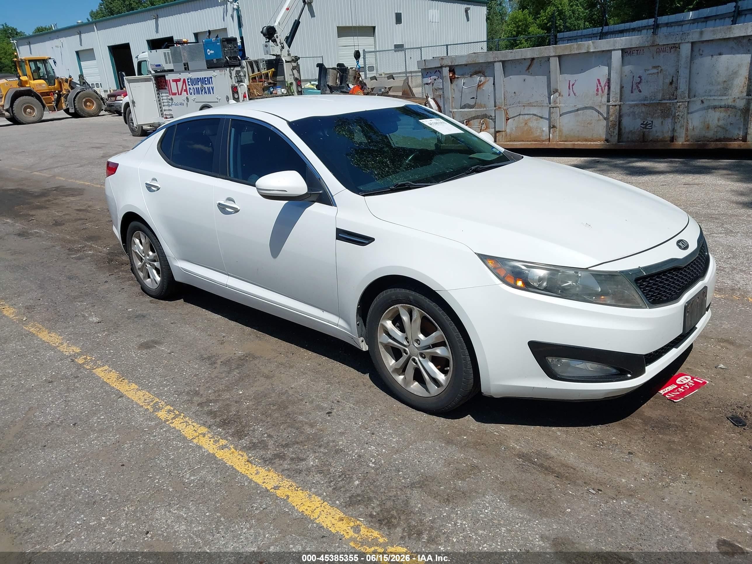 2013 Kia Optima Ex White vin: 5XXGN4A79DG118331