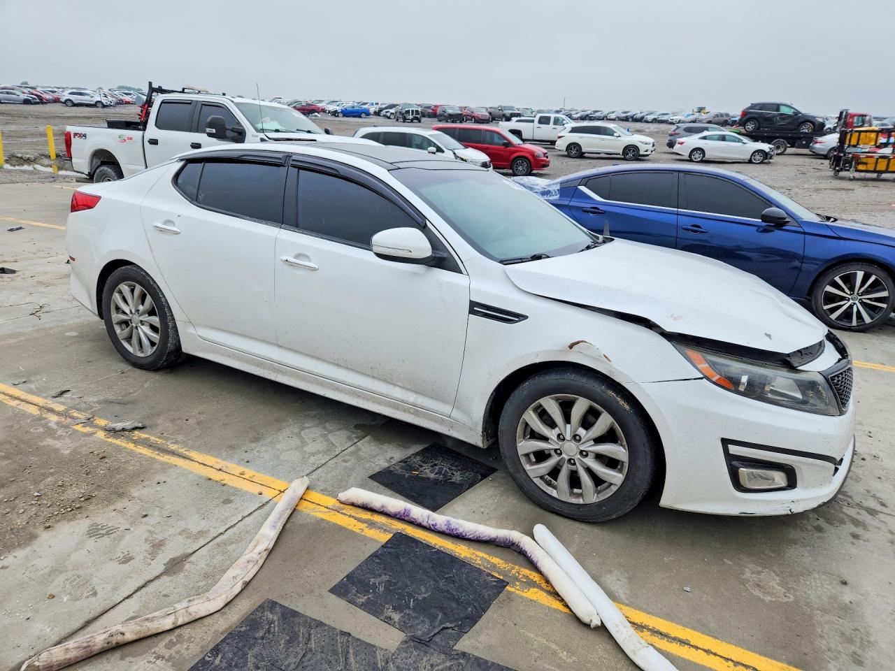 2015 Kia Optima Ex White vin: 5XXGN4A7XFG513654