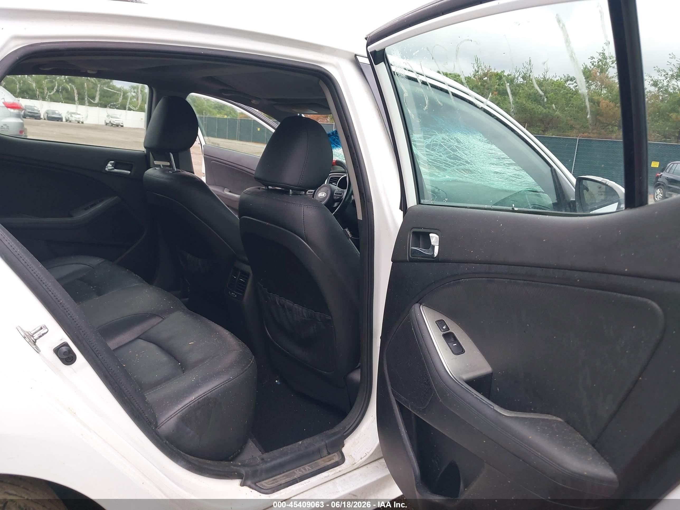2015 Kia Optima Sx Turbo White vin: 5XXGR4A61FG366166