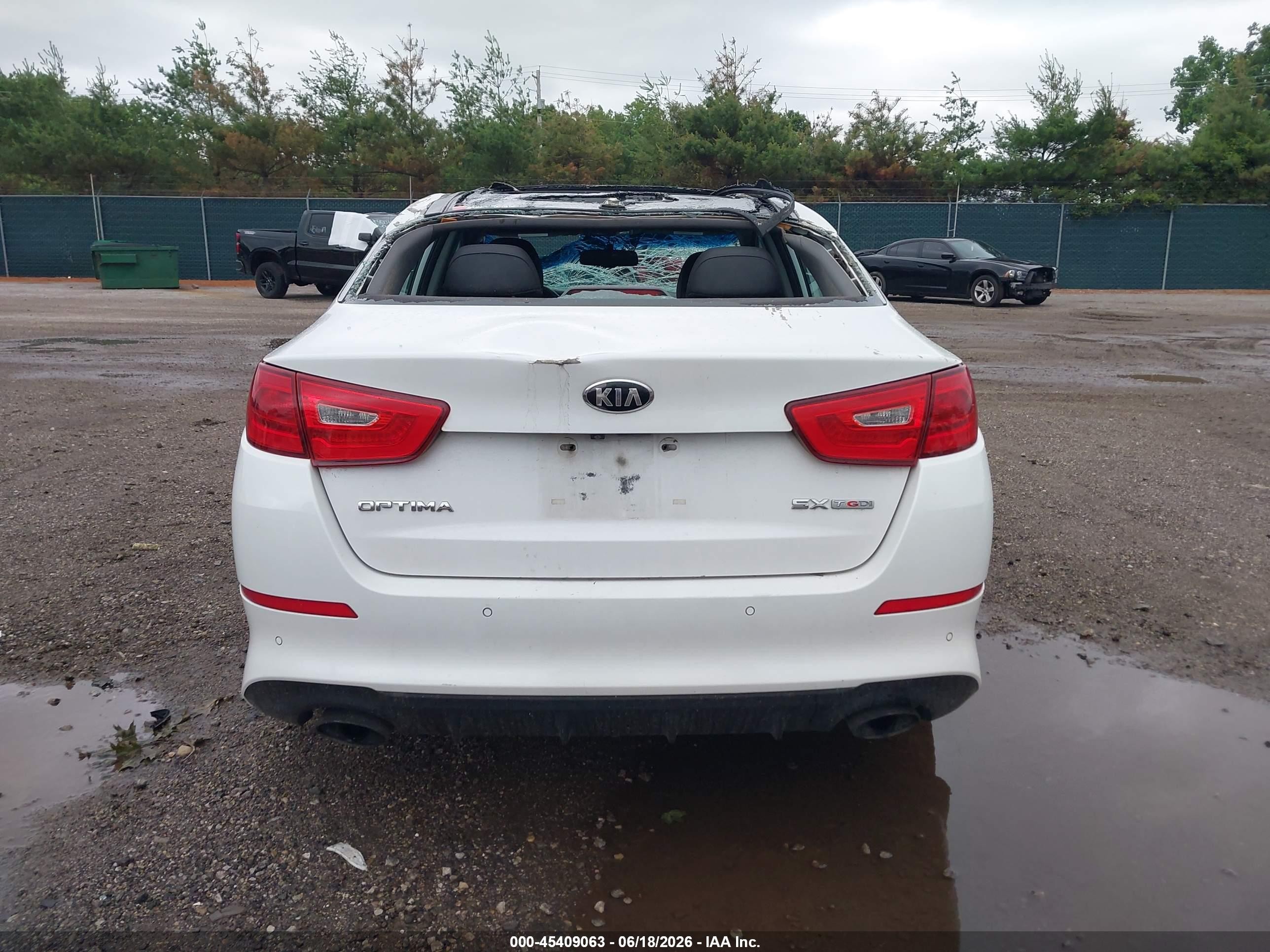 2015 Kia Optima Sx Turbo White vin: 5XXGR4A61FG366166