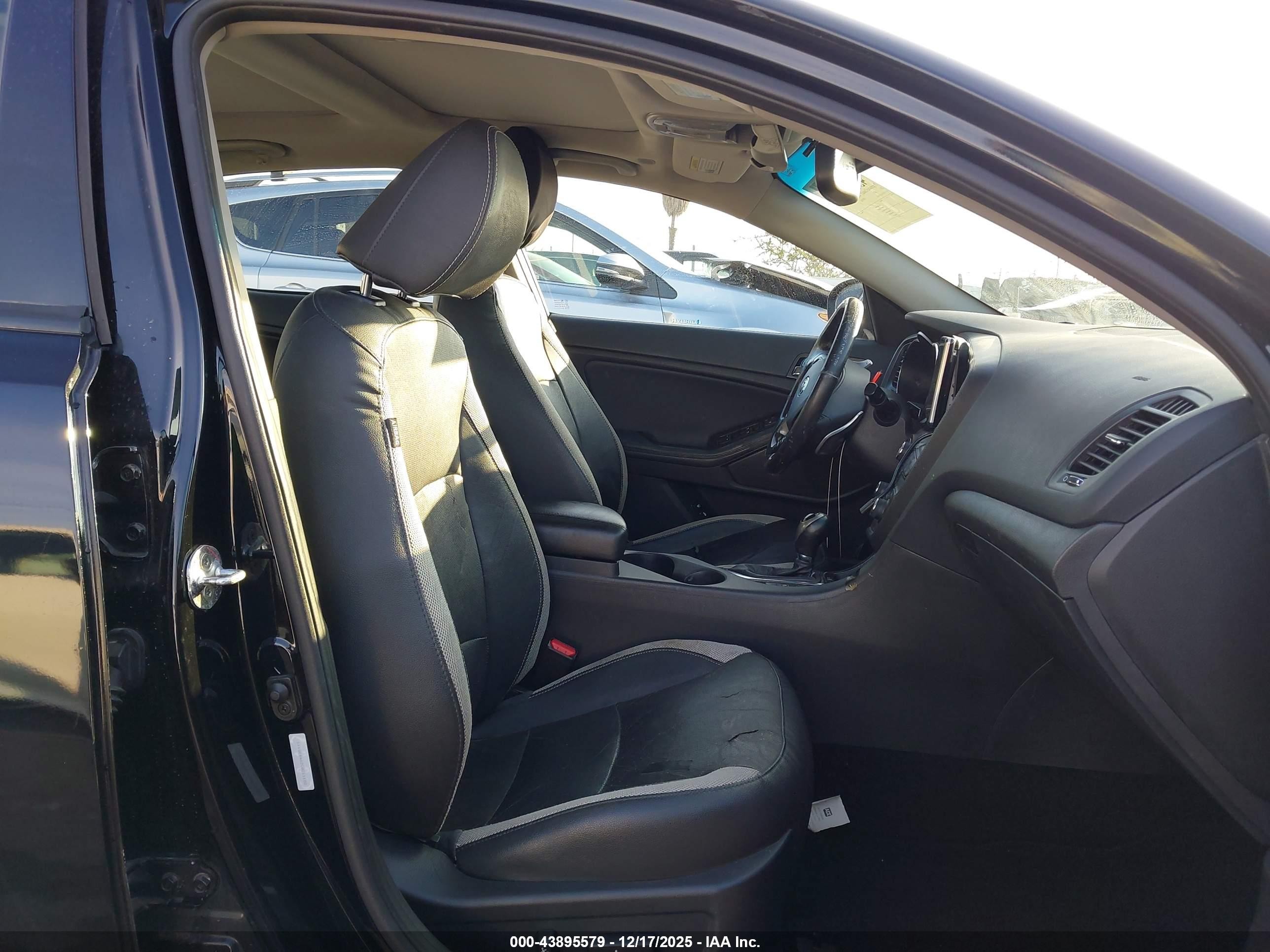 2012 Kia Optima Sx Черный vin: 5XXGR4A62CG015102
