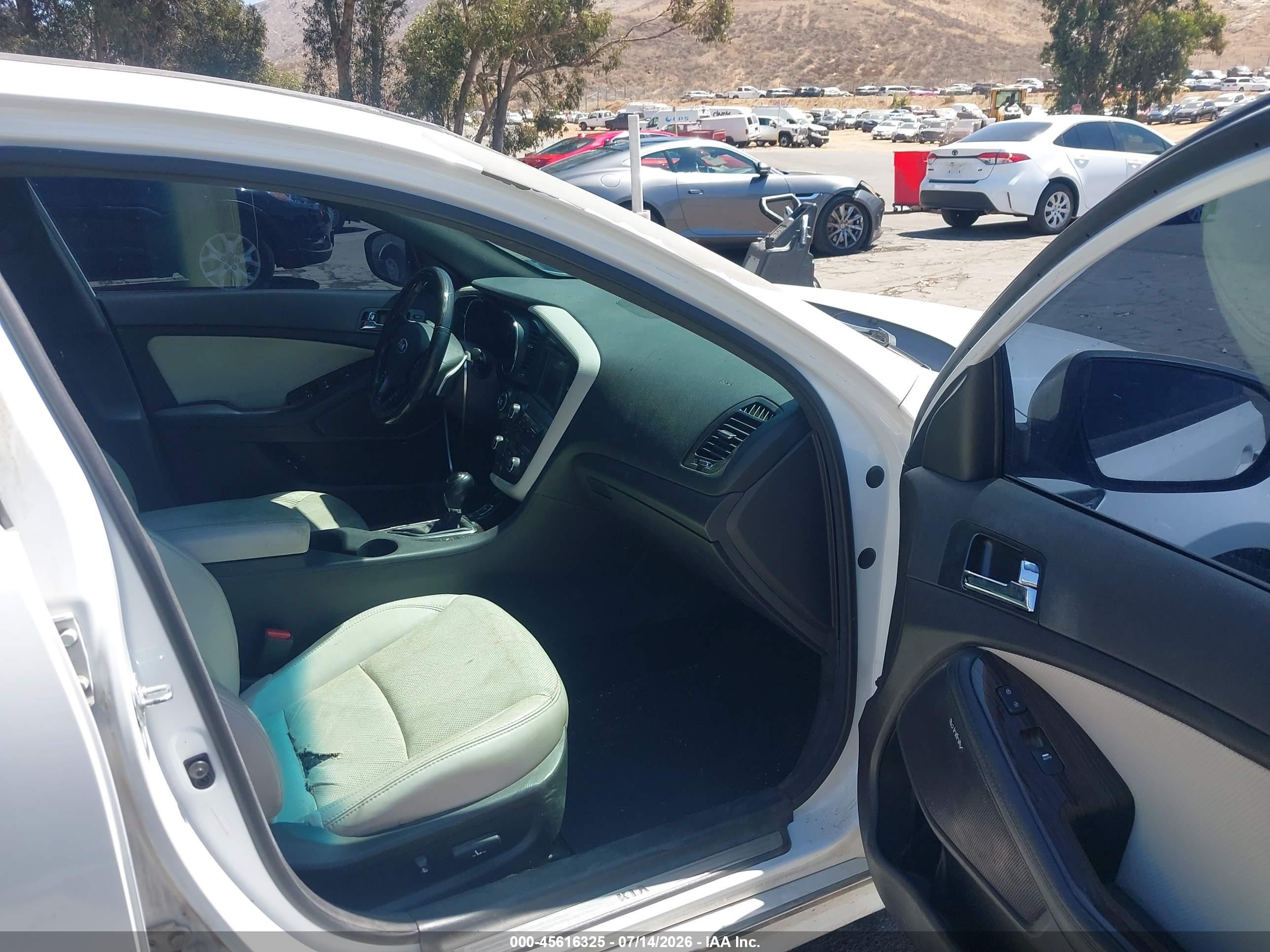 2013 Kia Optima Sx White vin: 5XXGR4A63DG112052