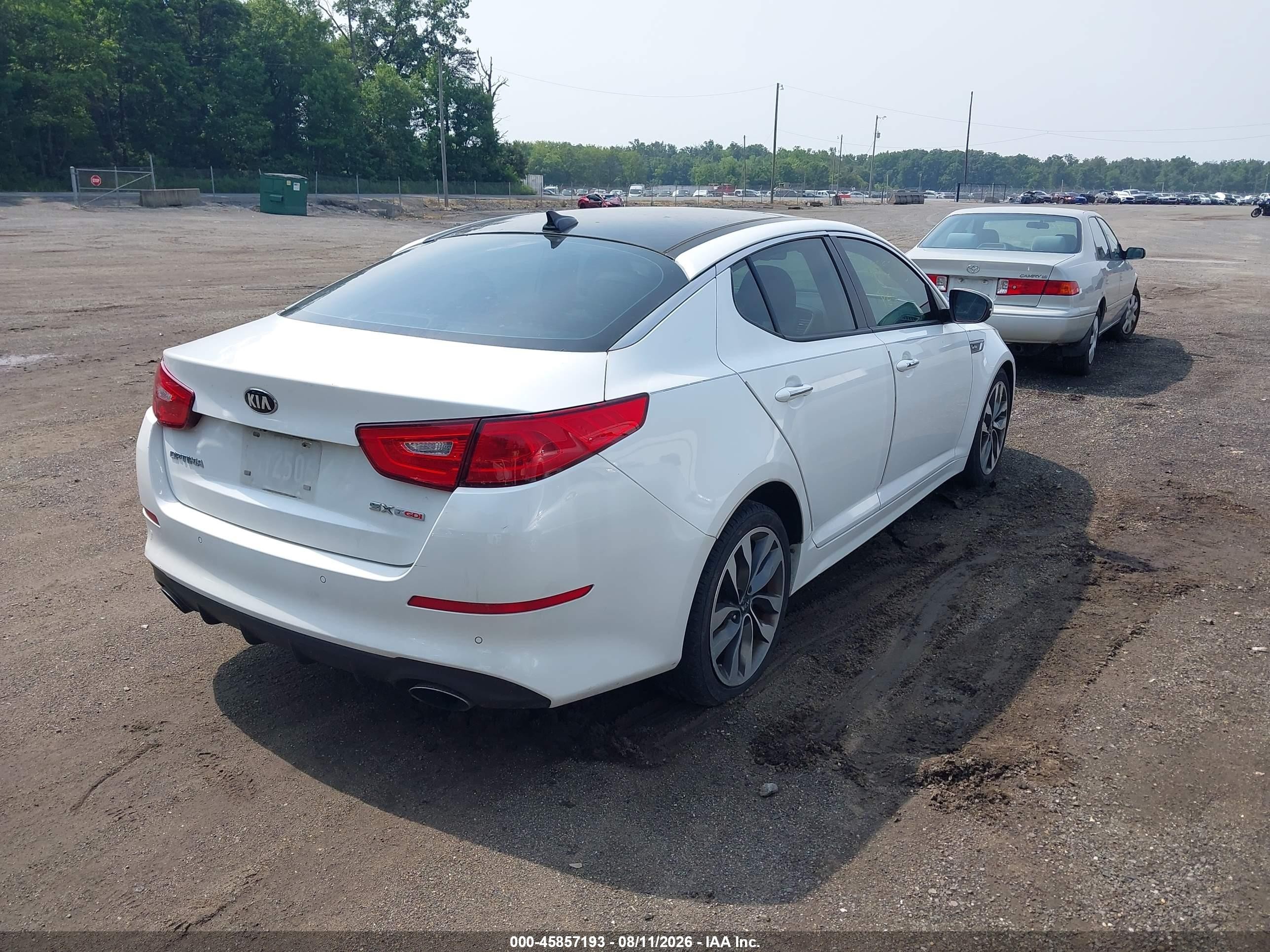 2015 Kia Optima Sx Turbo Белый vin: 5XXGR4A65FG470790